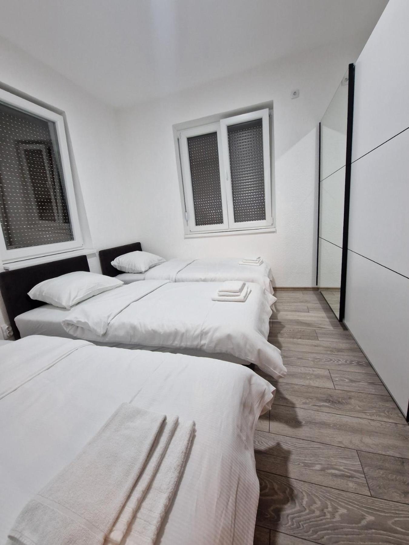 Apartmani & Auto kamp GAJ