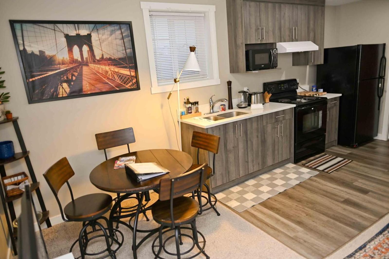 Modern Comfort Home NE B