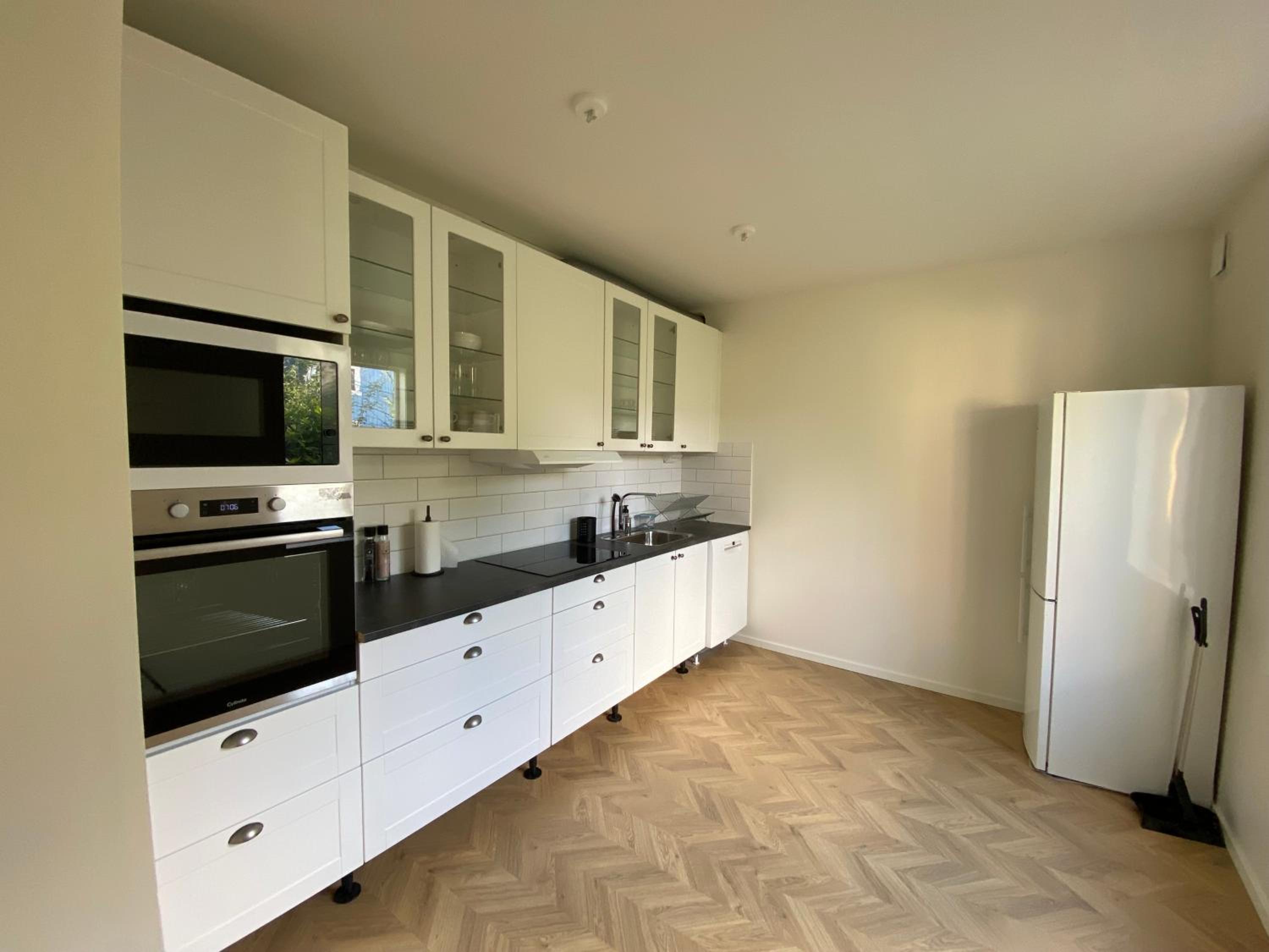 Apart City Rentals - City Center - Free Parking view 5