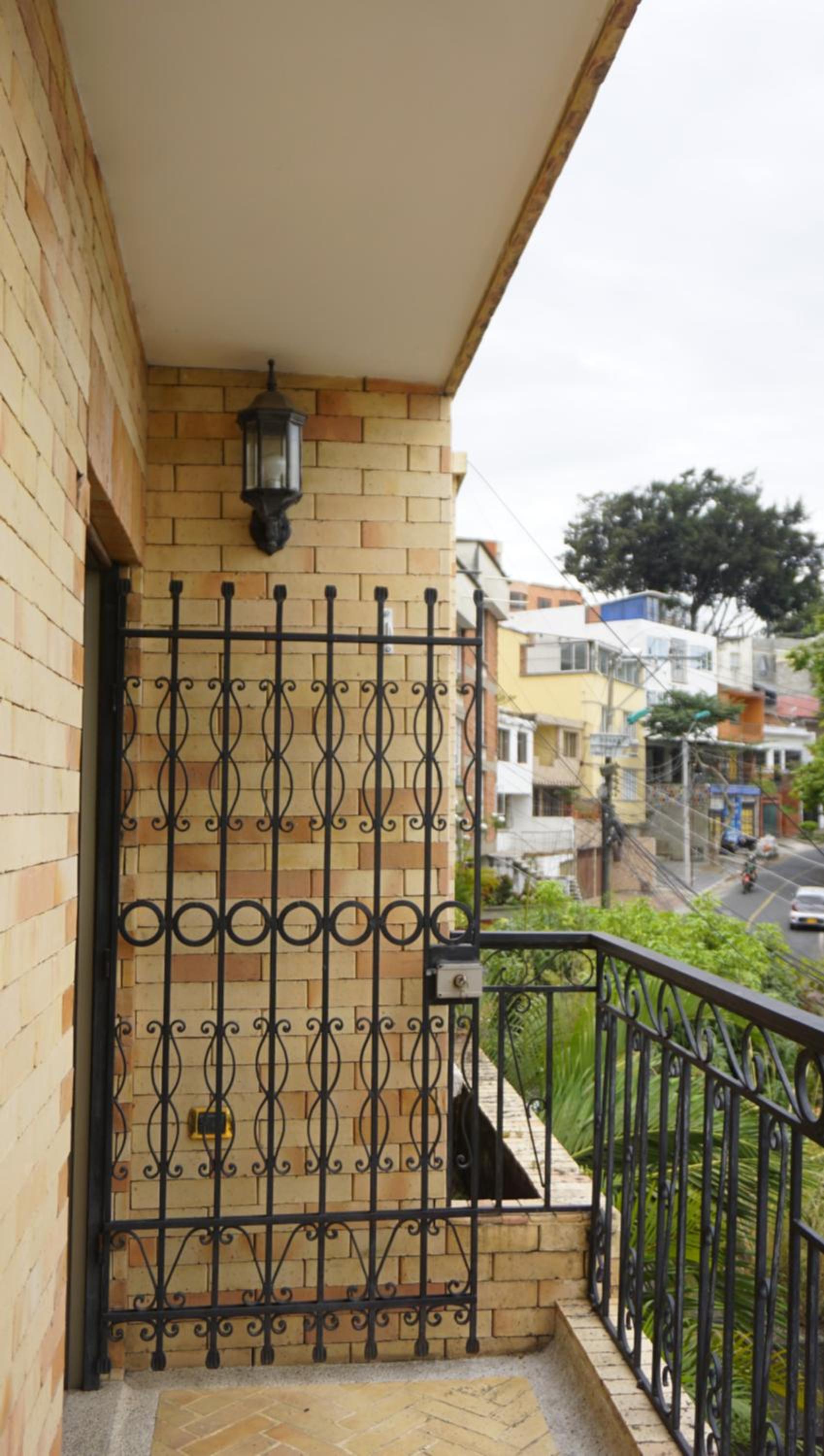 La Clave House
