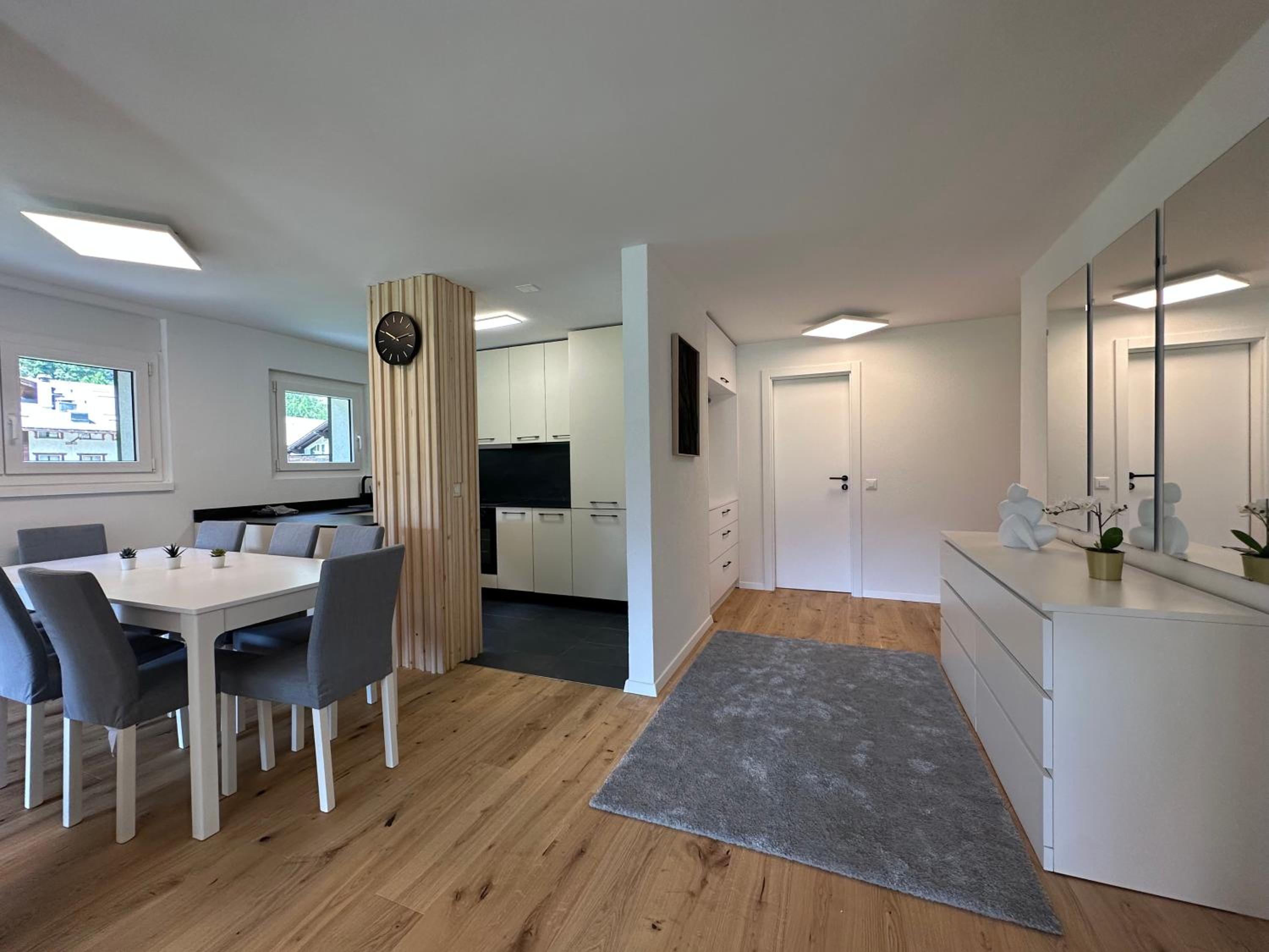 Mountain Majesty Apartment with Stunning Views