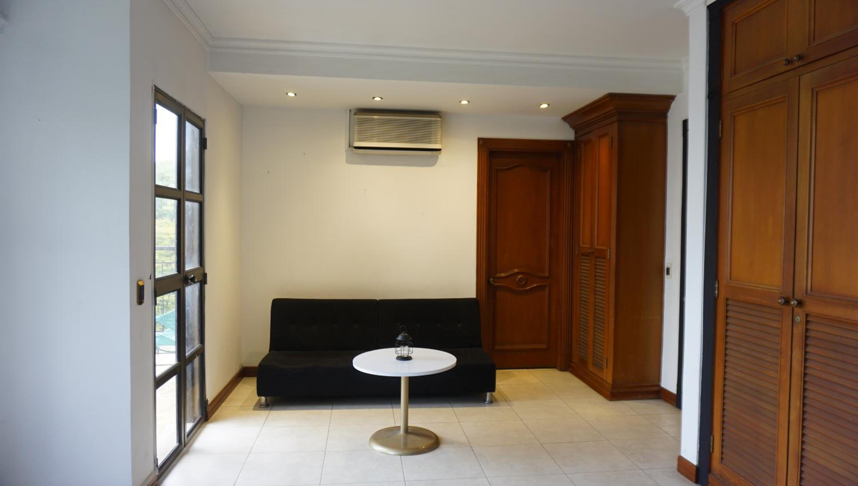 La Clave House