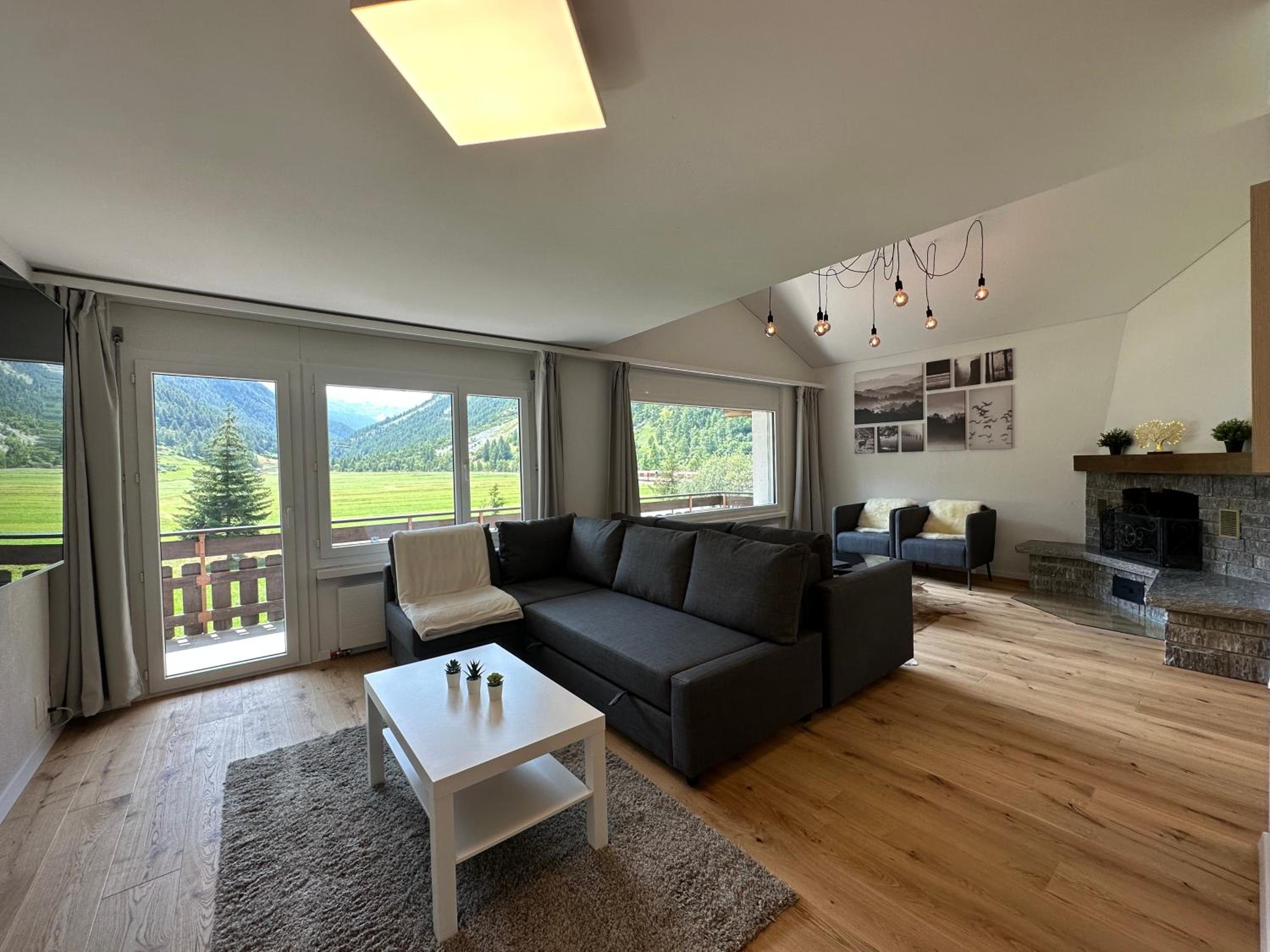 Mountain Majesty Apartment with Stunning Views