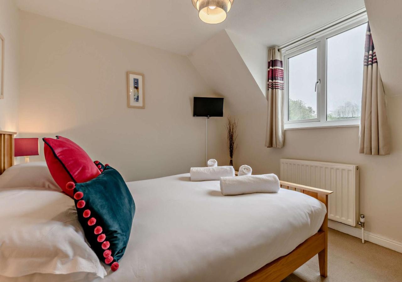 2 Bed in Padstow oc-p00183