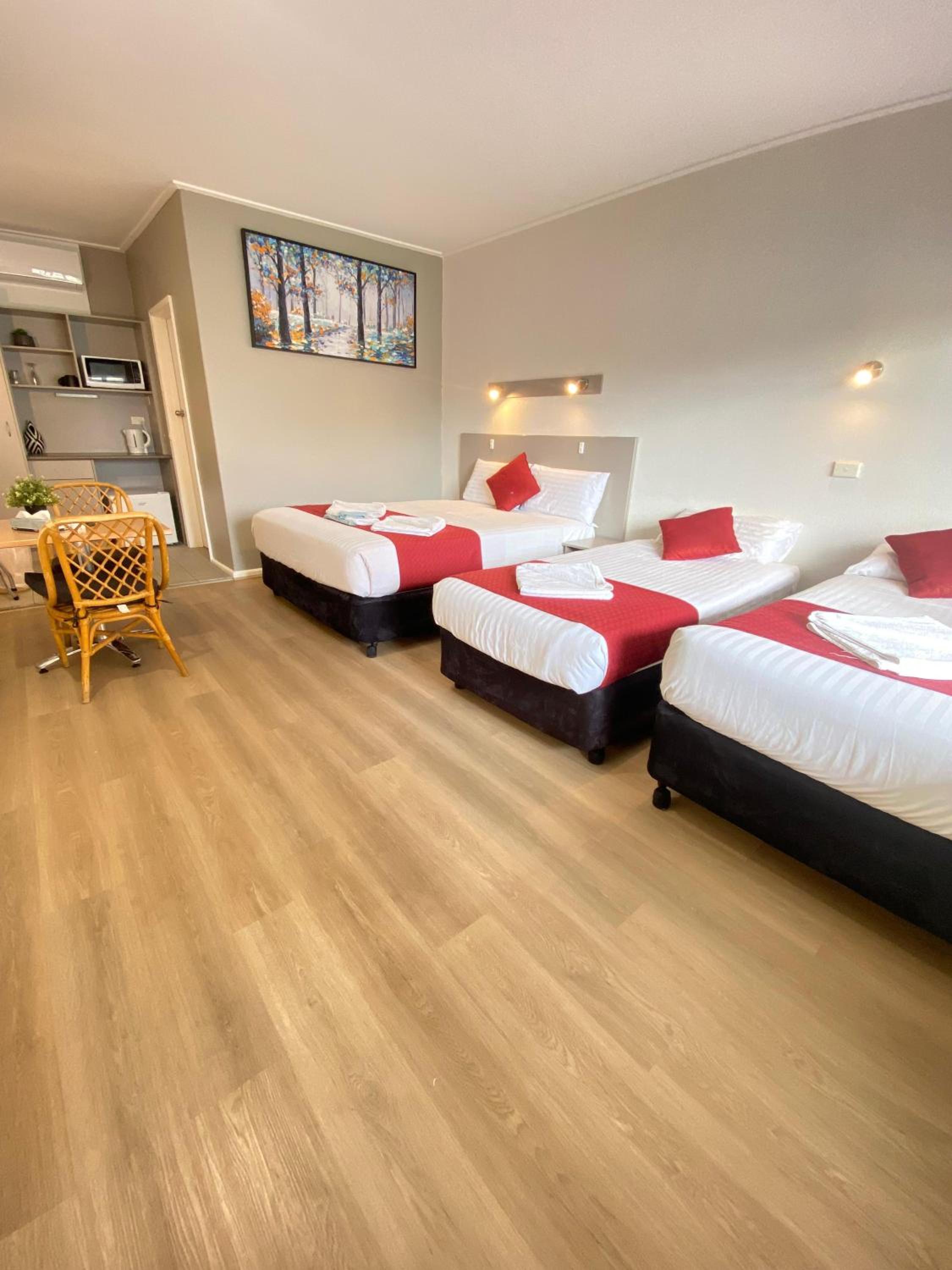 Cobb Inlander Motel