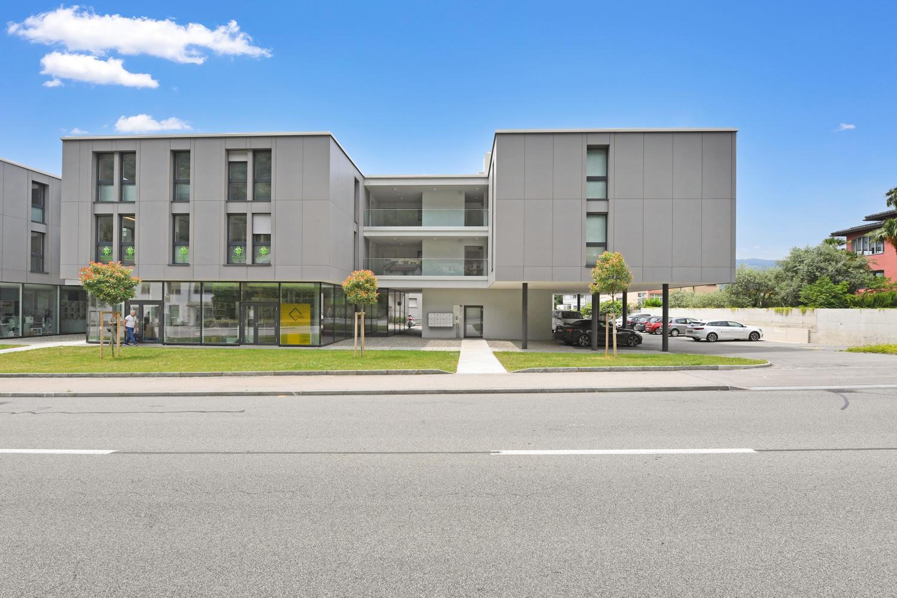 Melano Lab Park Apartments - Happy Rentals