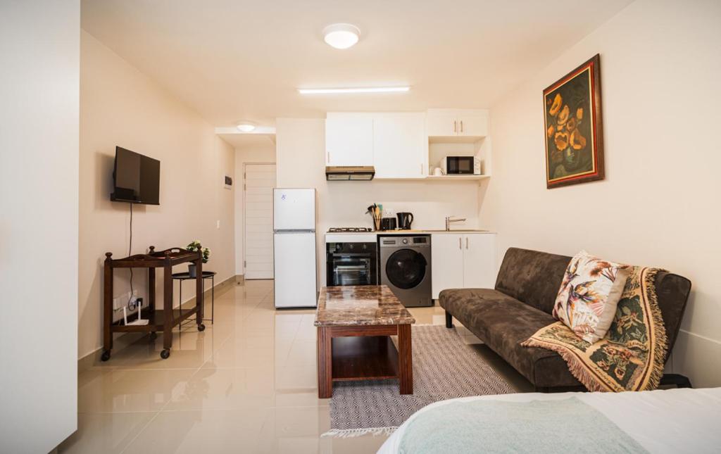 Studio for 2 at brand new Millennial in Umhlanga view 5