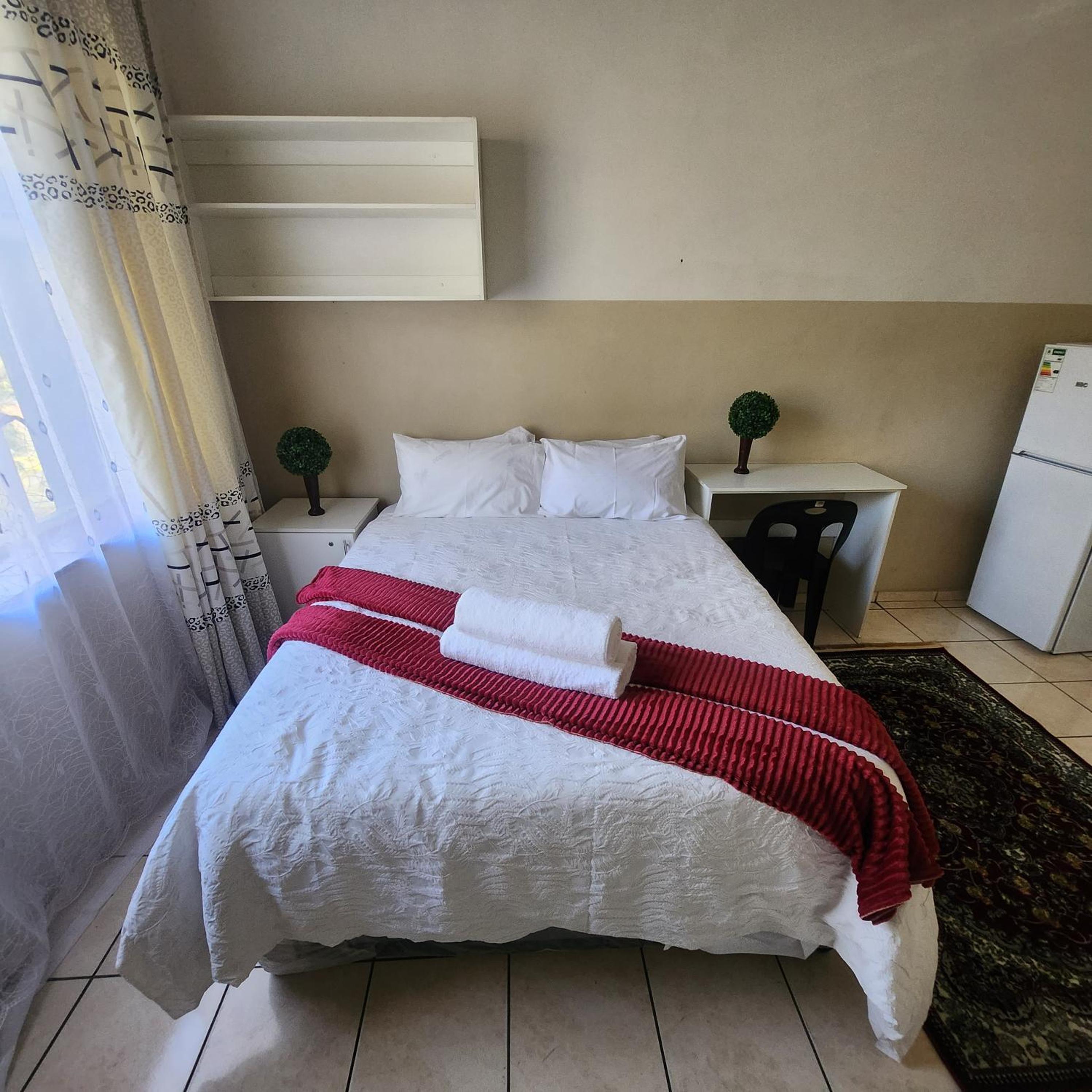 Photo 18
