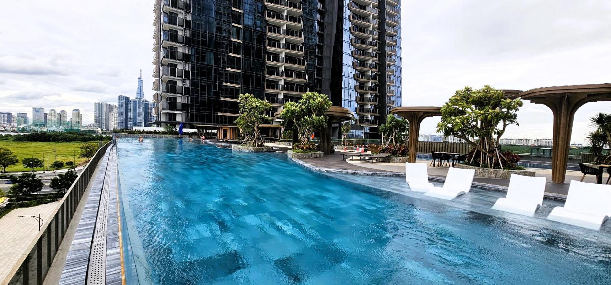 KN Holiday In Metropole Thu Thiem