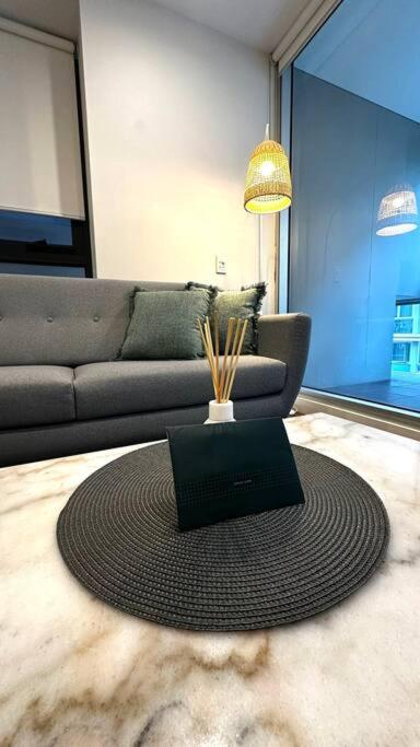 Cosy 2BRs Apartment on Balfours Free WI-FI
