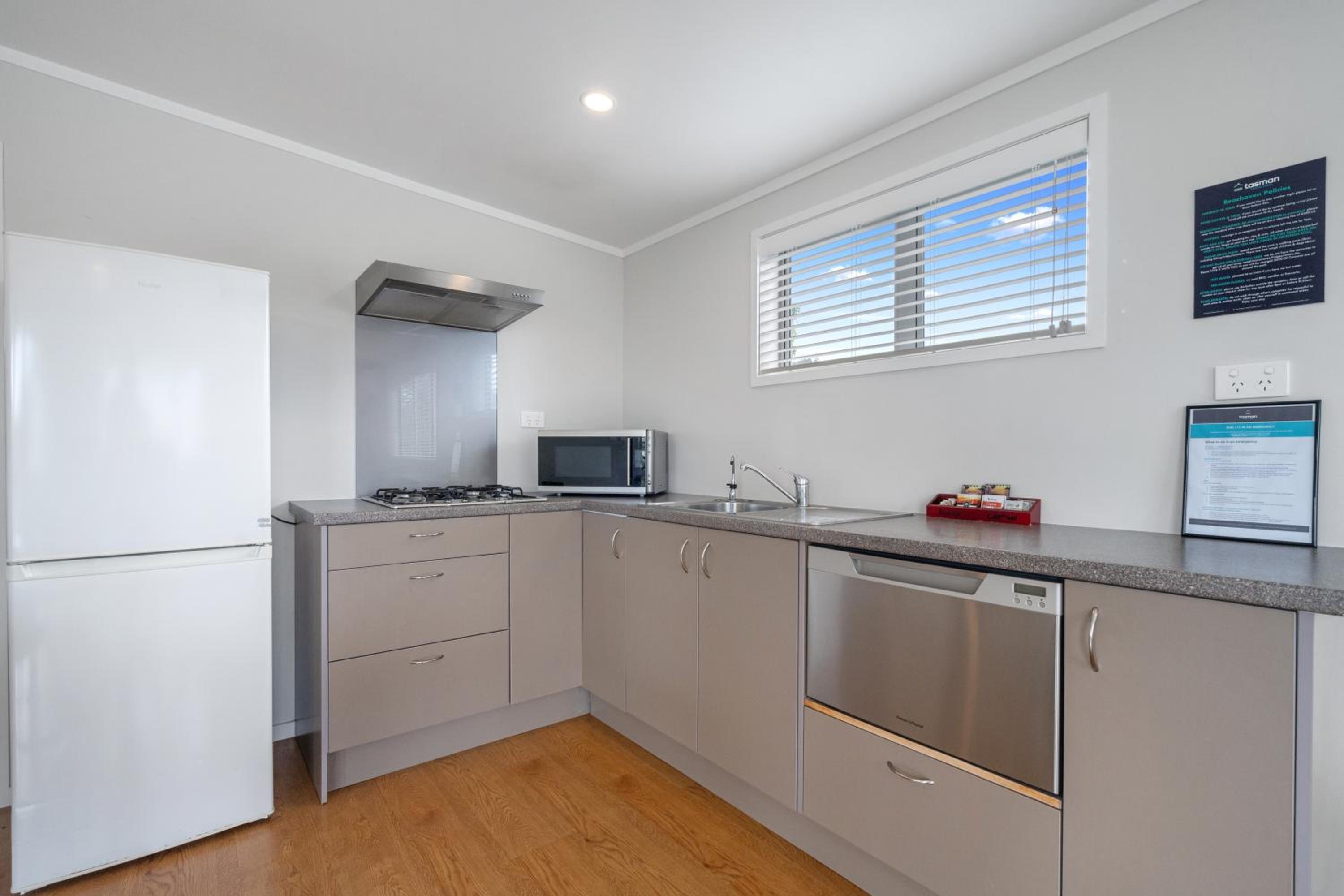 Tasman Holiday Parks - Beachaven
