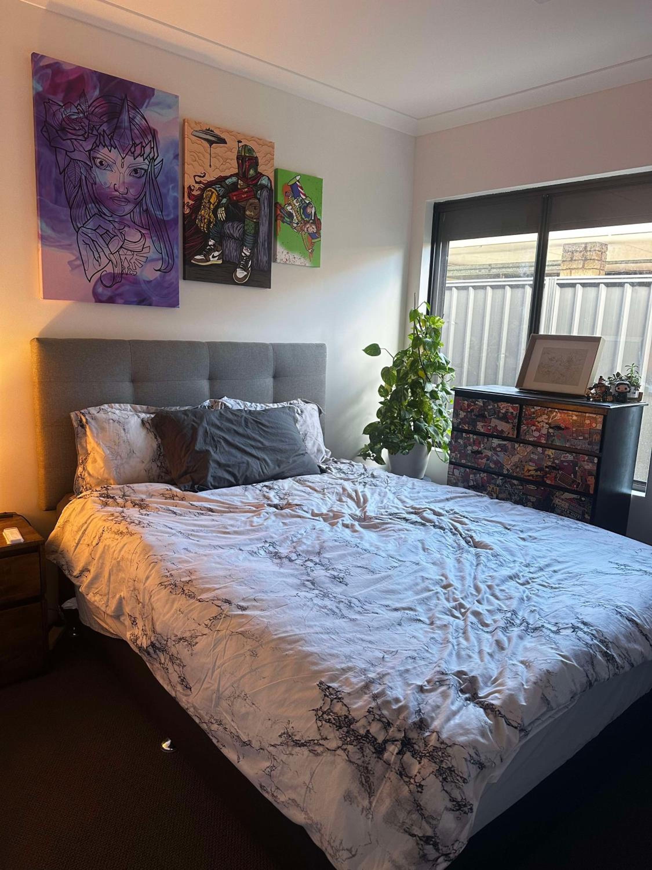 Bright & Cozy Room in Contemporary Home