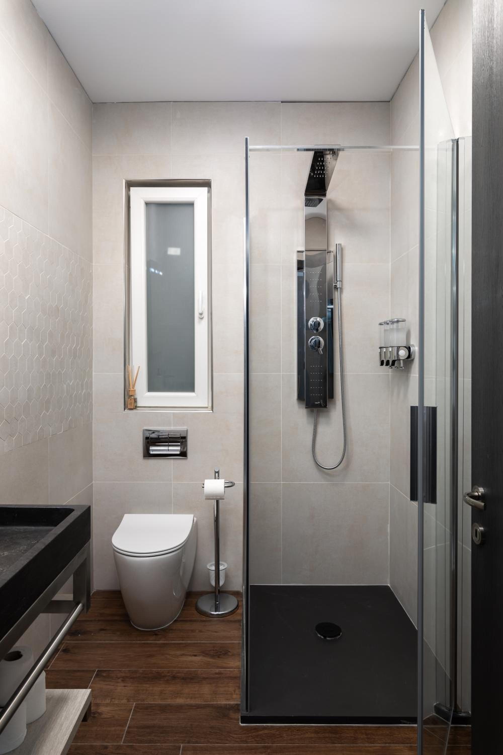 Modern 2BR Cosy Apartment with Large Terrace - Close to Manoel Island & Tigne Shopping Mall