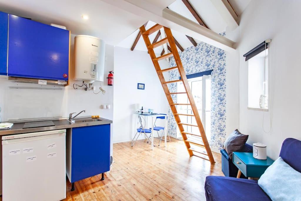 Alfama I, eco-penthouse with view & french balcony view 5