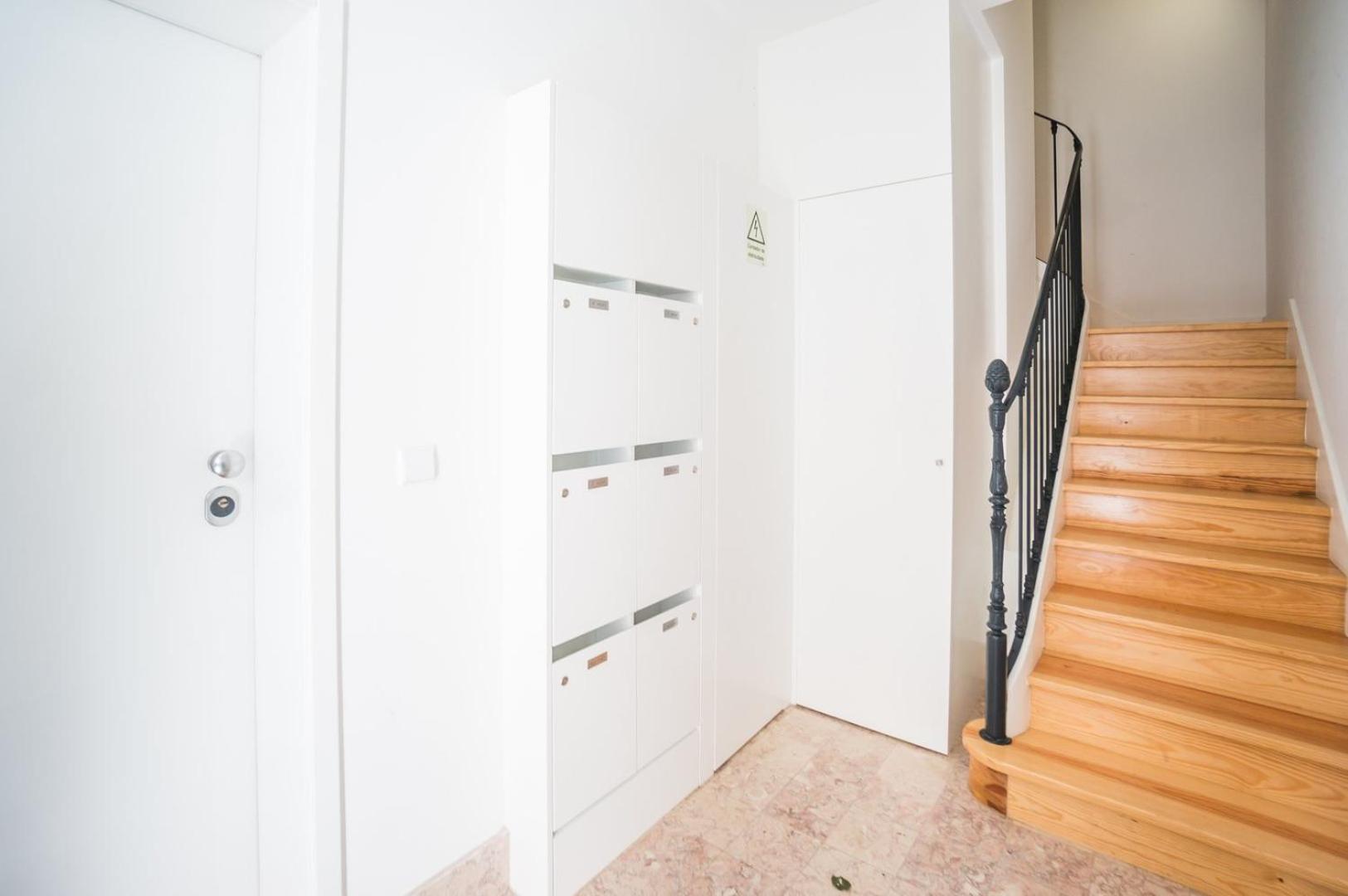 GuestReady - Chic and vibrant stay near Anjos photo 4