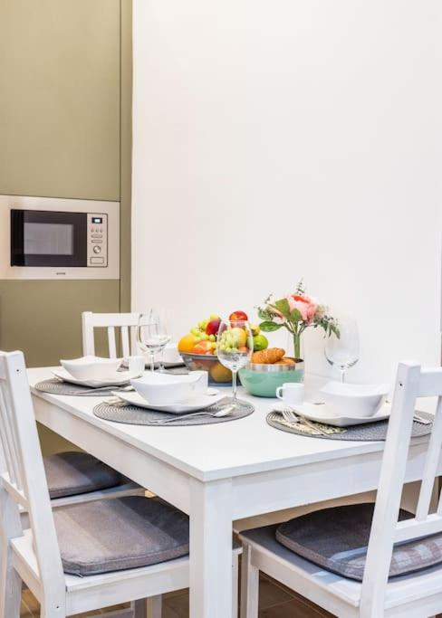 Studio Apartment in heart of Bartok Bela Boulevard view 5