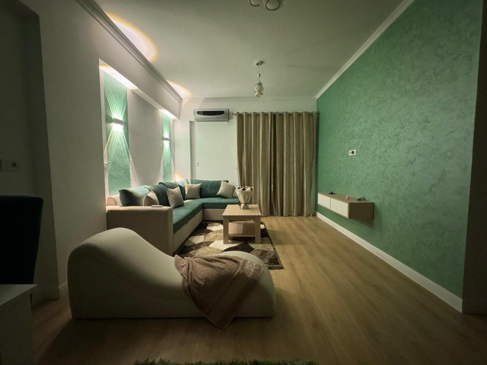 Luxurious heart flat