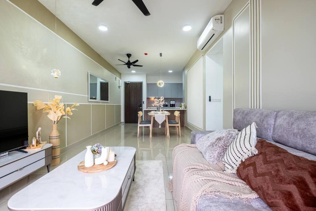 Family Gateaway M Vertica 4BR near w Infinity Pool