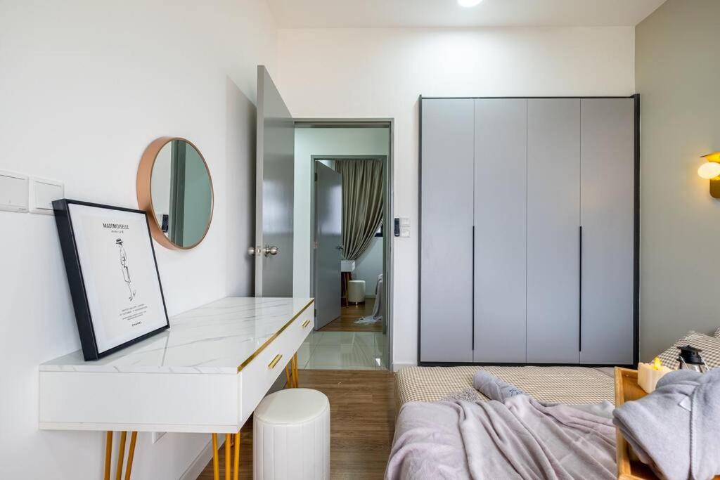 Family Gateaway M Vertica 4BR near w Infinity Pool
