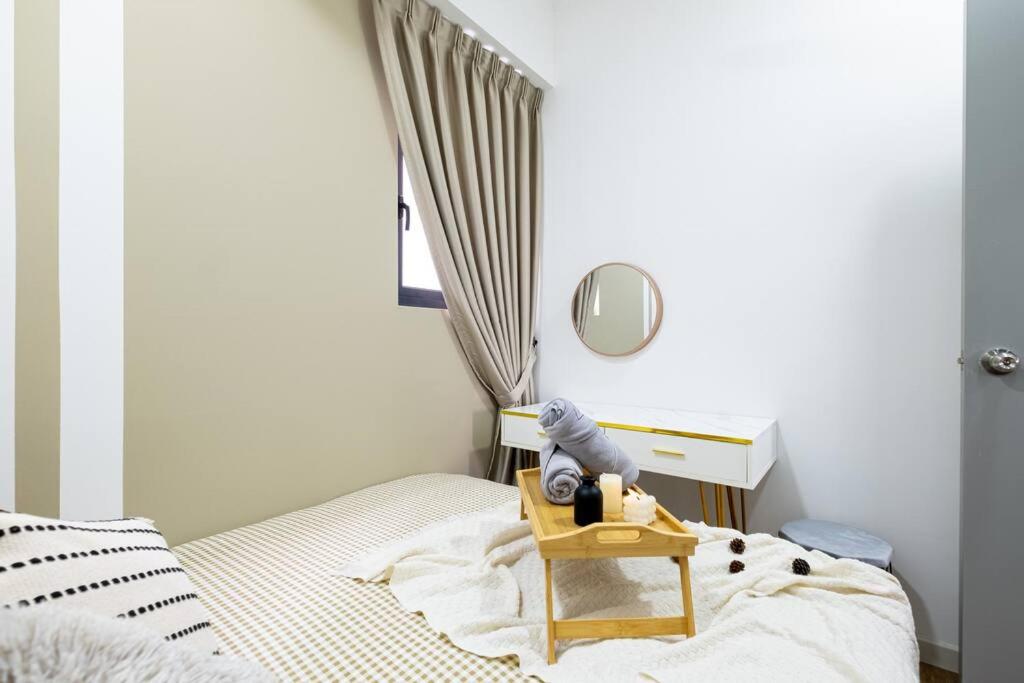 Family Gateaway M Vertica 4BR near w Infinity Pool