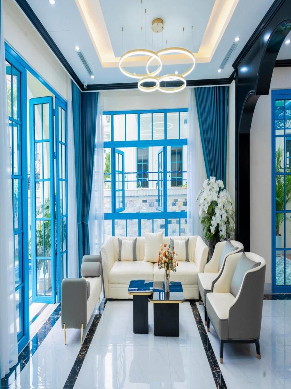 Villa 6 Ngủ - Sát biển - Bể bơi riêng - Trung tâm Bãi Cháy