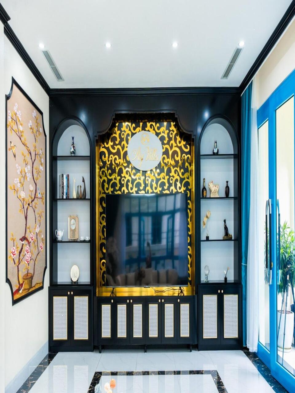 Villa 6 Ngủ - Sát biển - Bể bơi riêng - Trung tâm Bãi Cháy