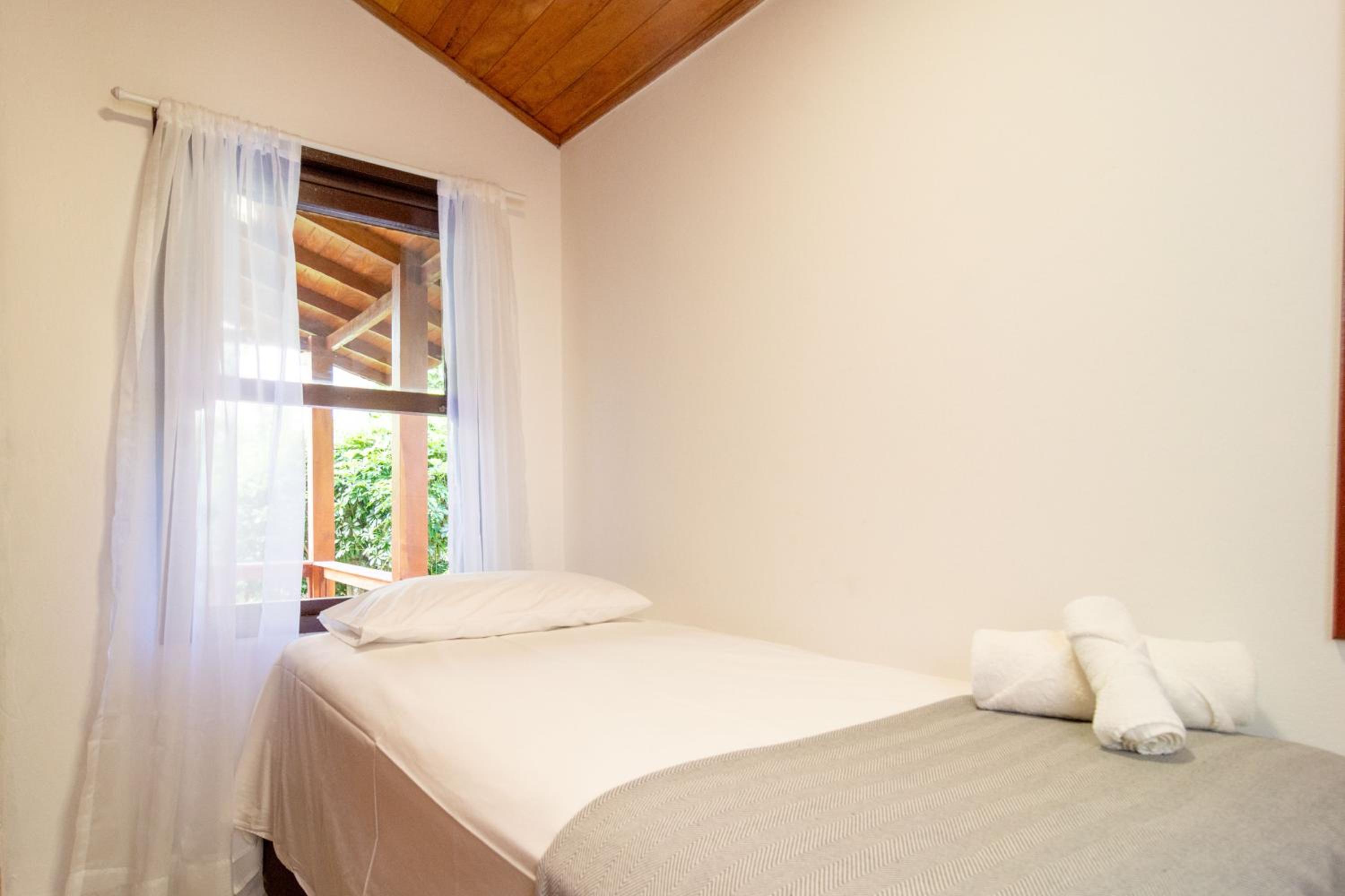 Casa Praiana poucos passos do Mar, Santinho AB9757