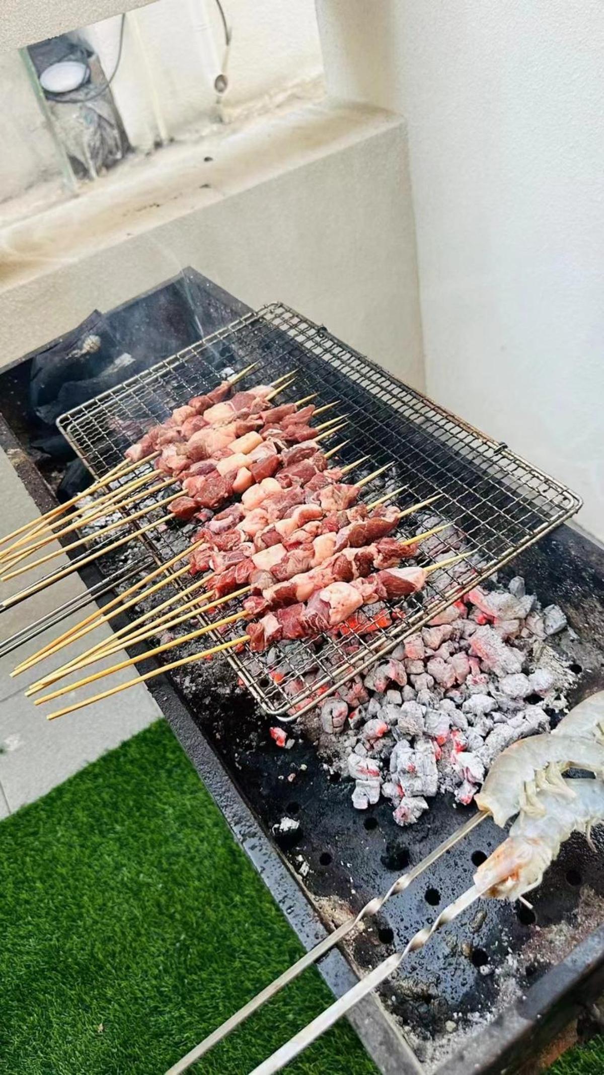 Jing Yan Lan Shan丨Free Lan Shan coffee 丨nearby the Hong Luo Temple and the Great Wall丨Garden and barbecue free breakfast dinner