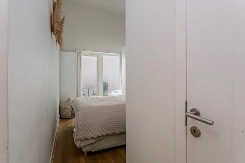 1-BR Centre Antwerp Haven with Patio