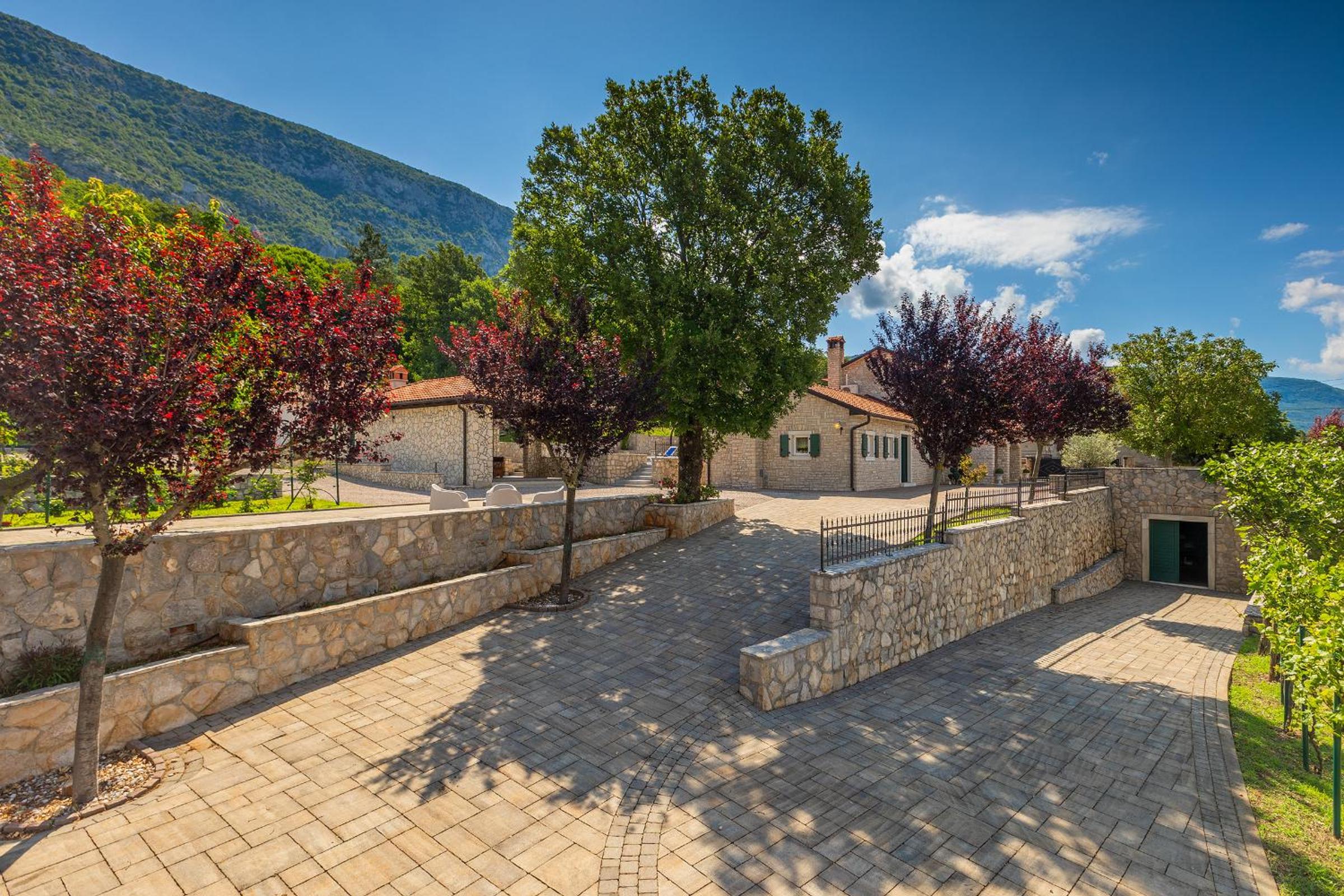Holiday Home Villa Skavre