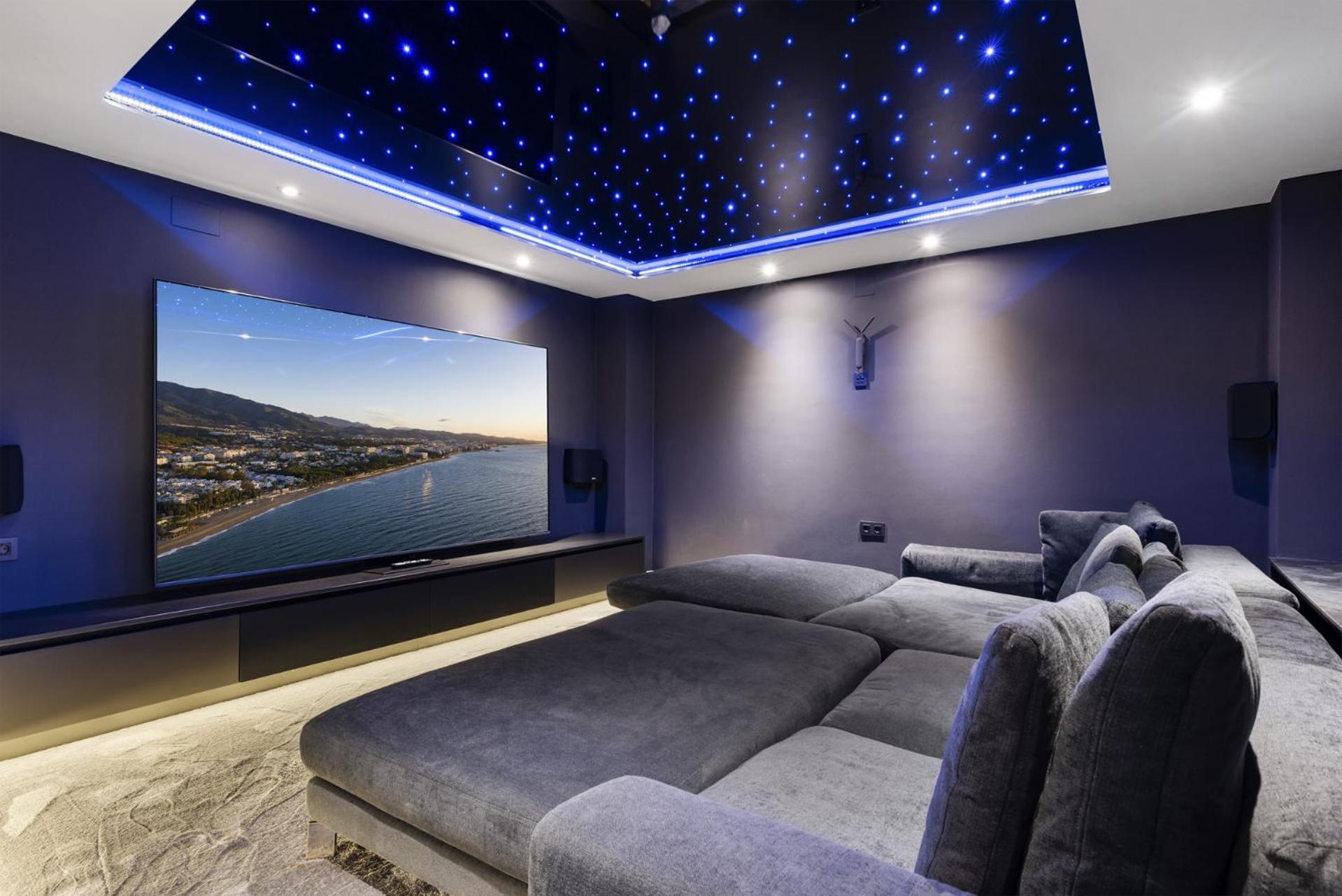 ViVi Homes -Villa Carat Pool, Cinema, Golf & Terrace