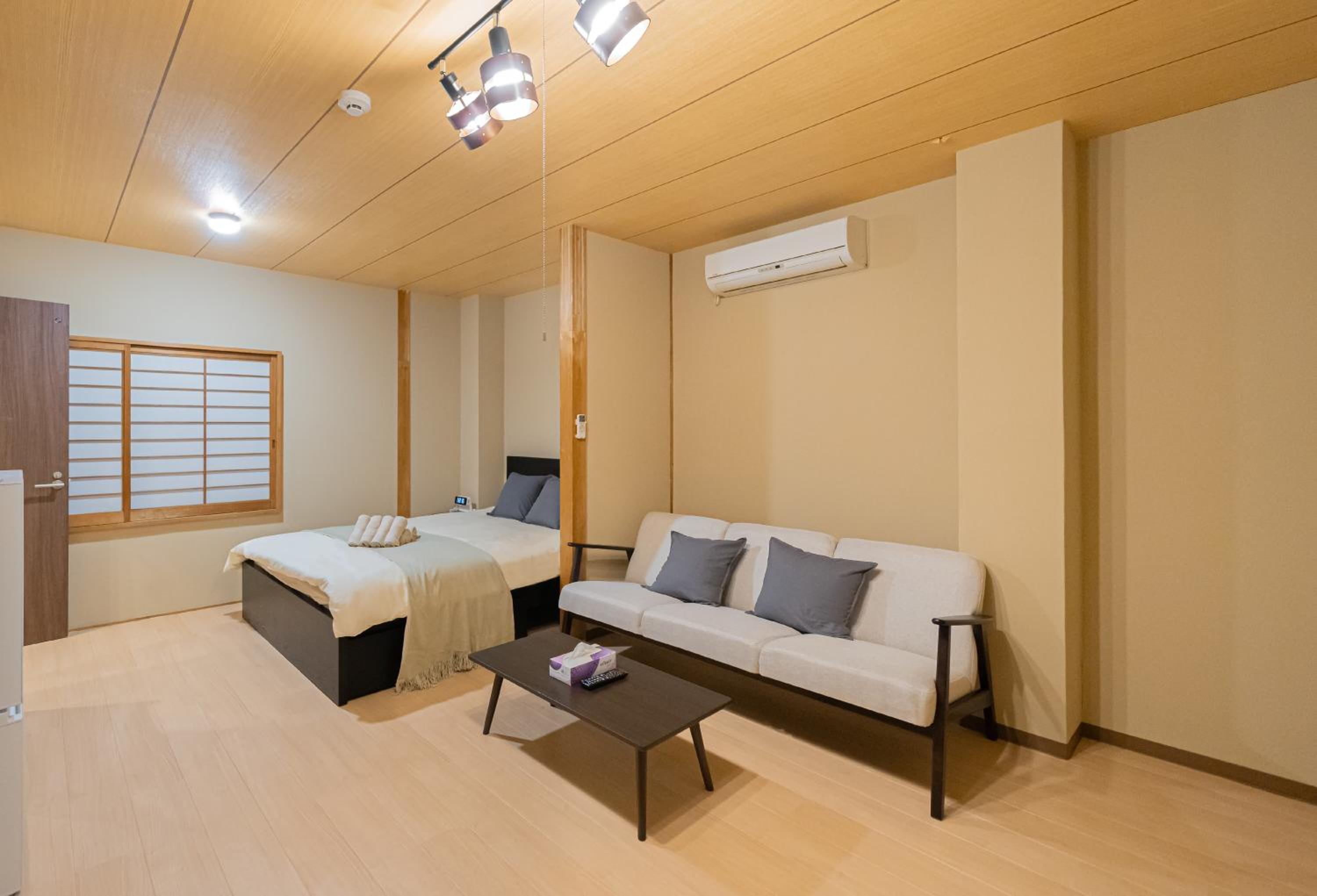 RELAX Condo Namba Daikokucho