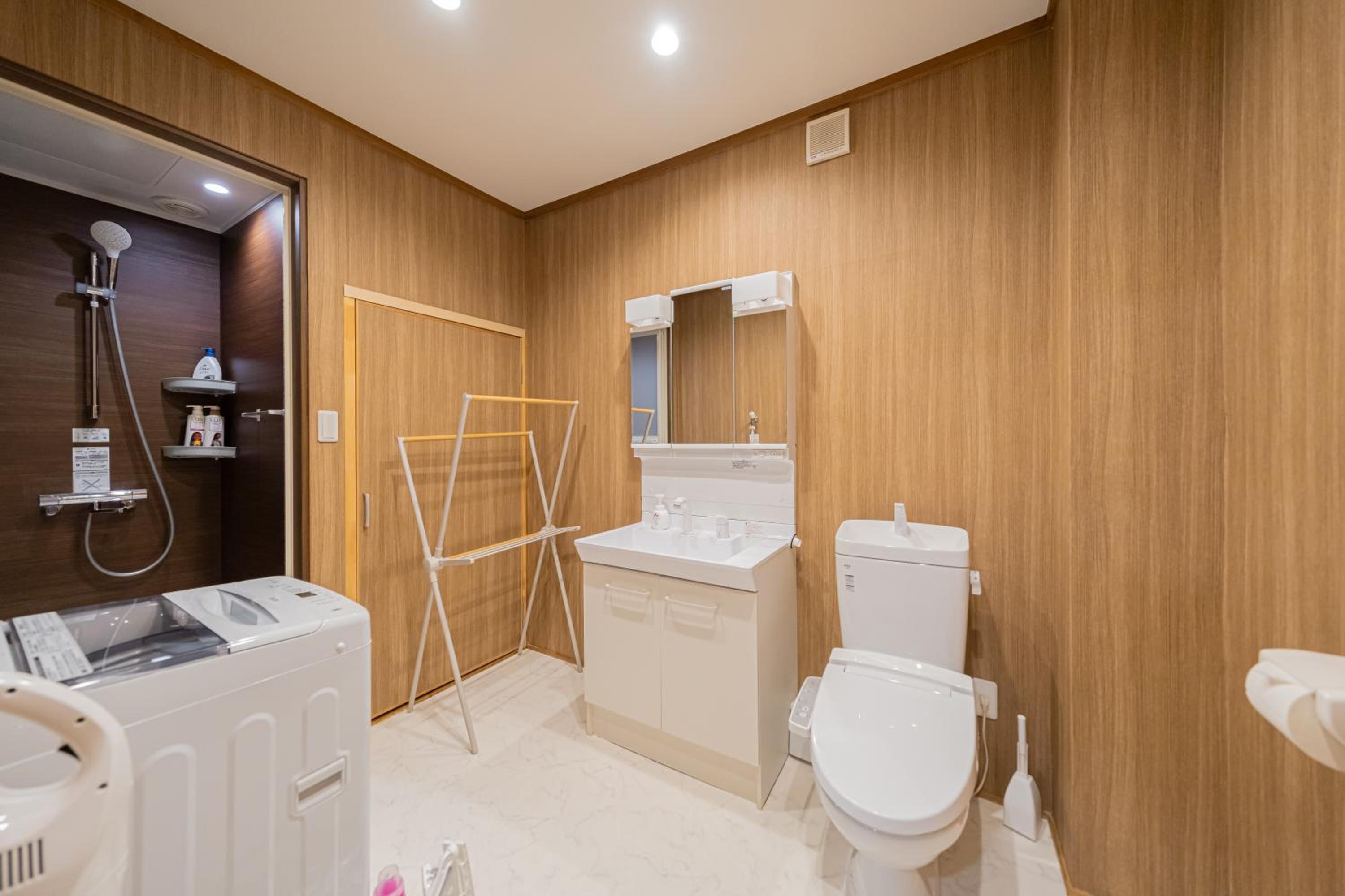 RELAX Condo Namba Daikokucho