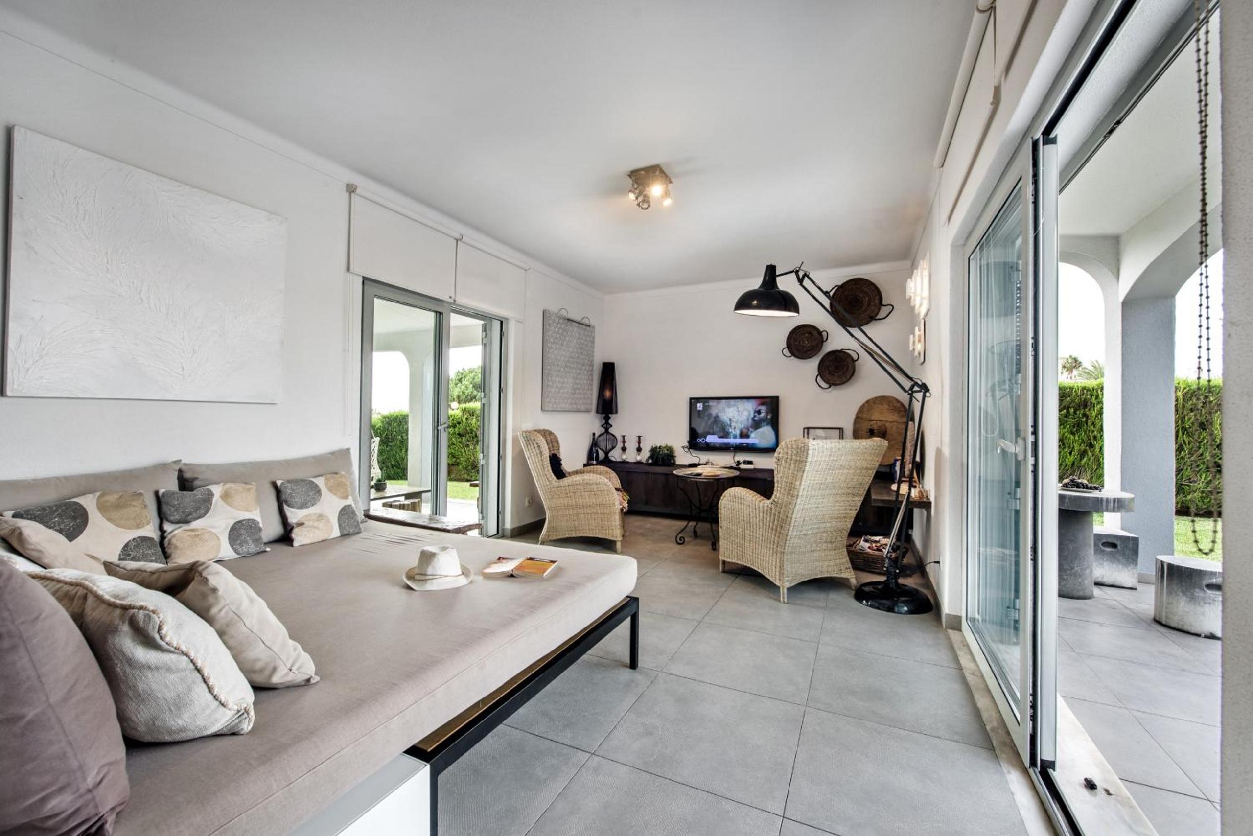 SeaBreeze by Algarve Villa Holidays