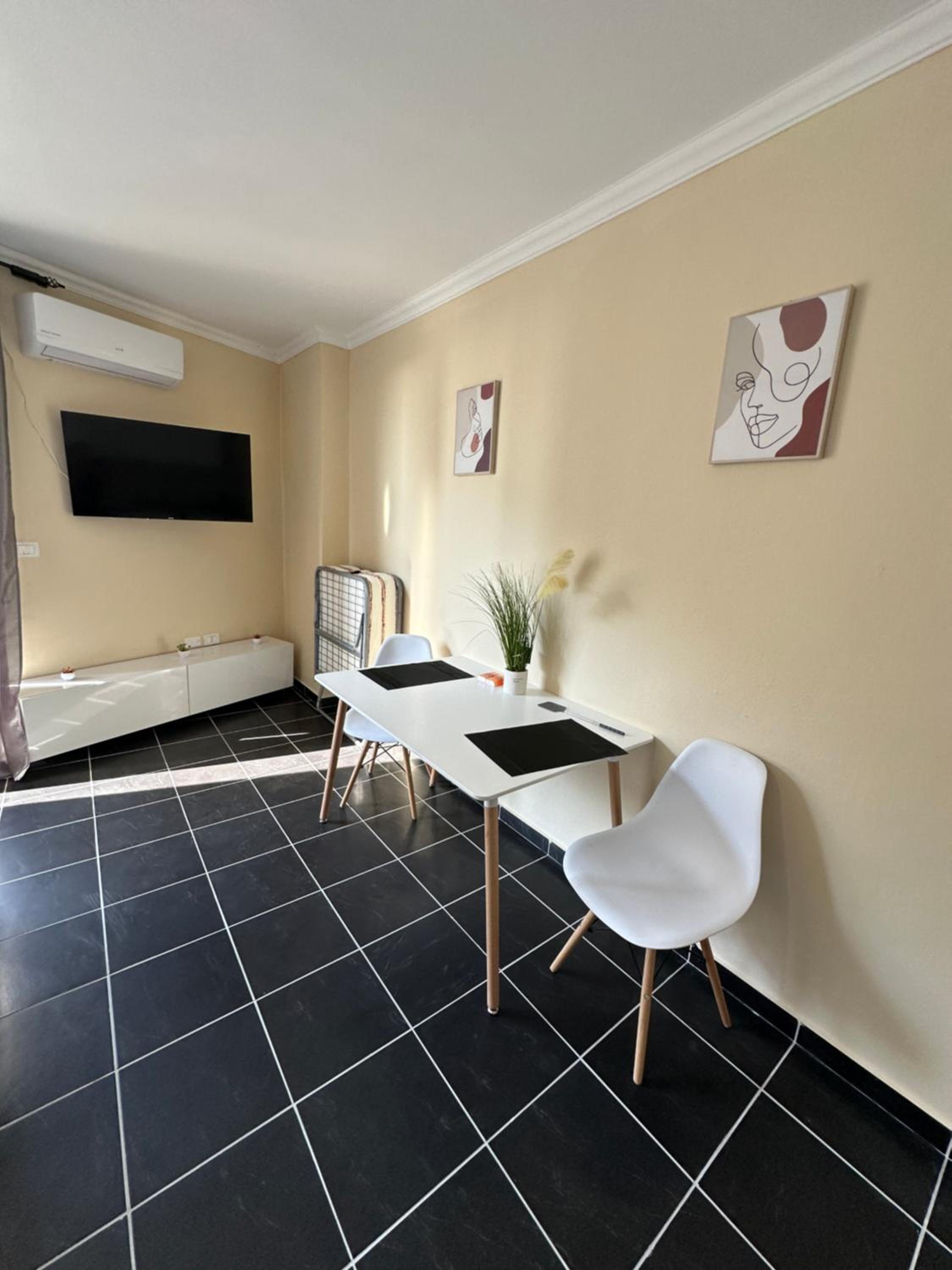 Claire apartment
