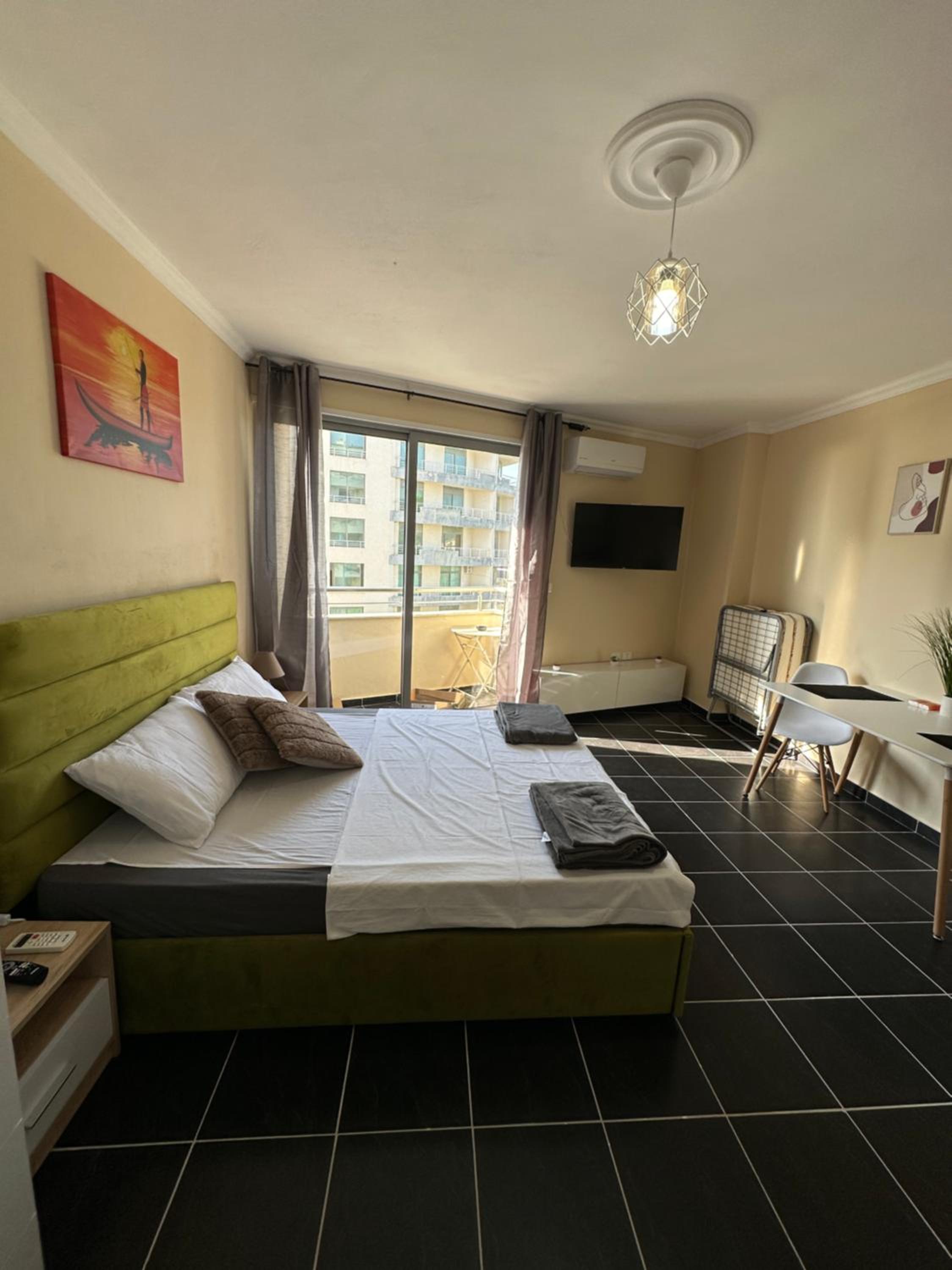 Claire apartment