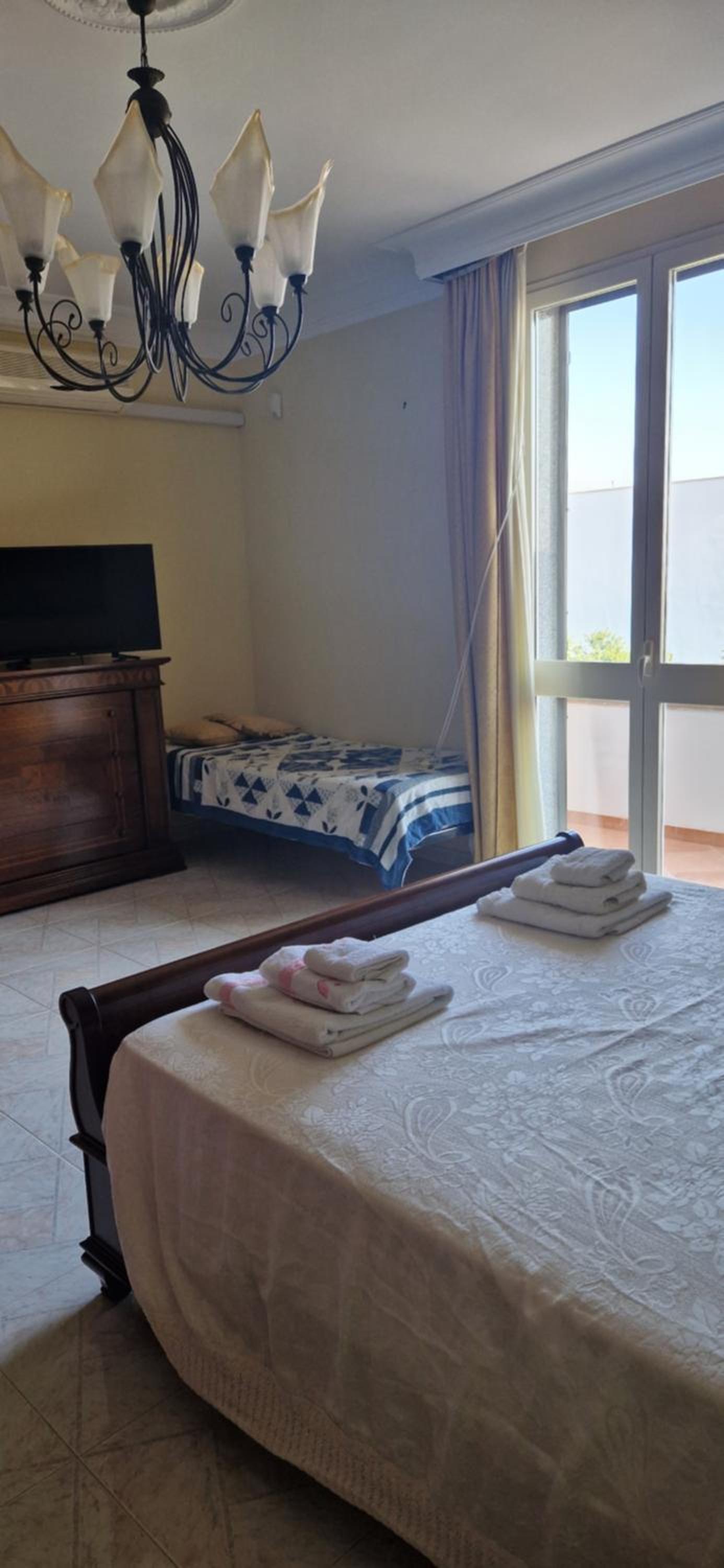Private Room LULU' with balcony Salento