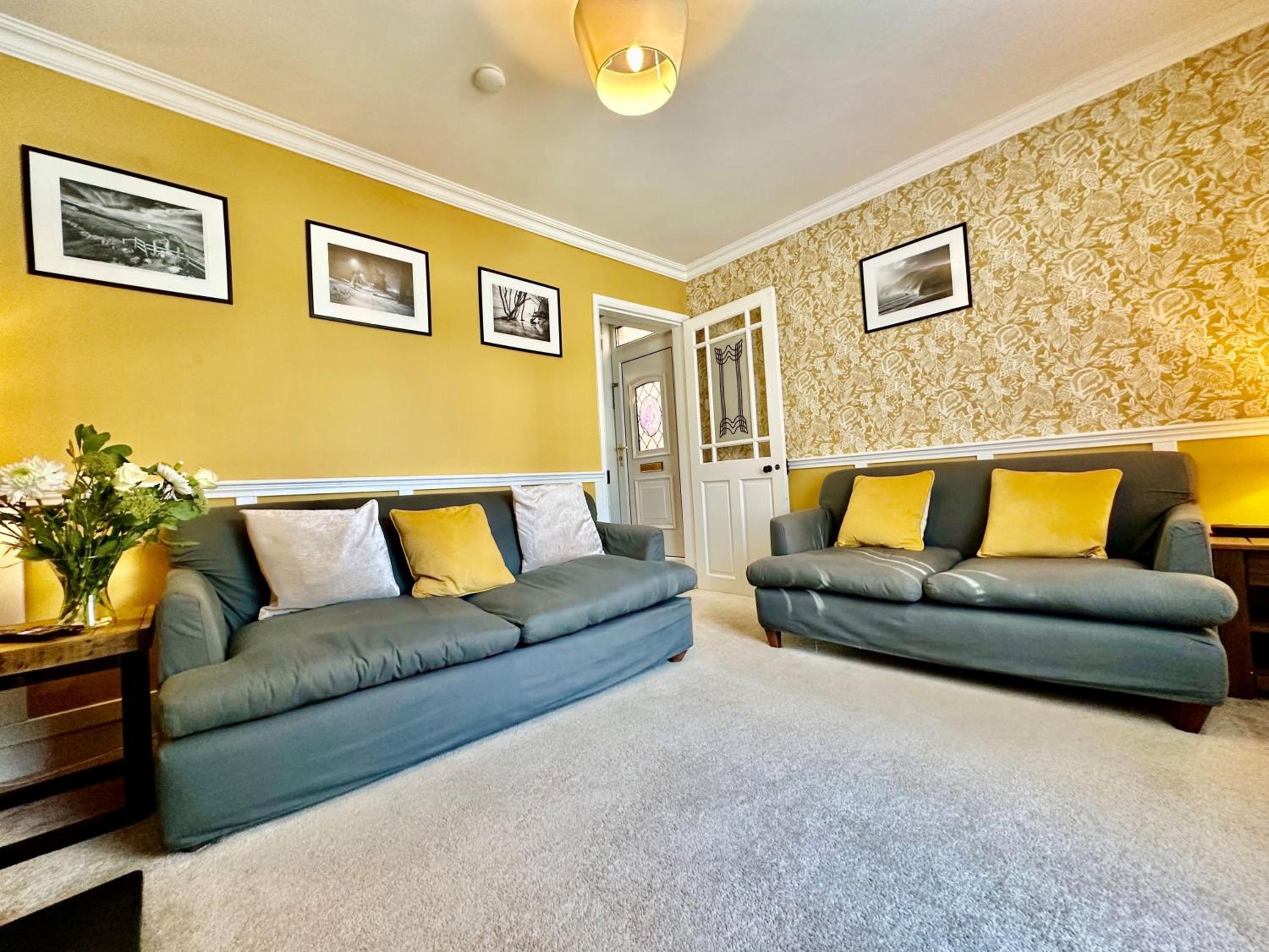 4 Longford Cottages