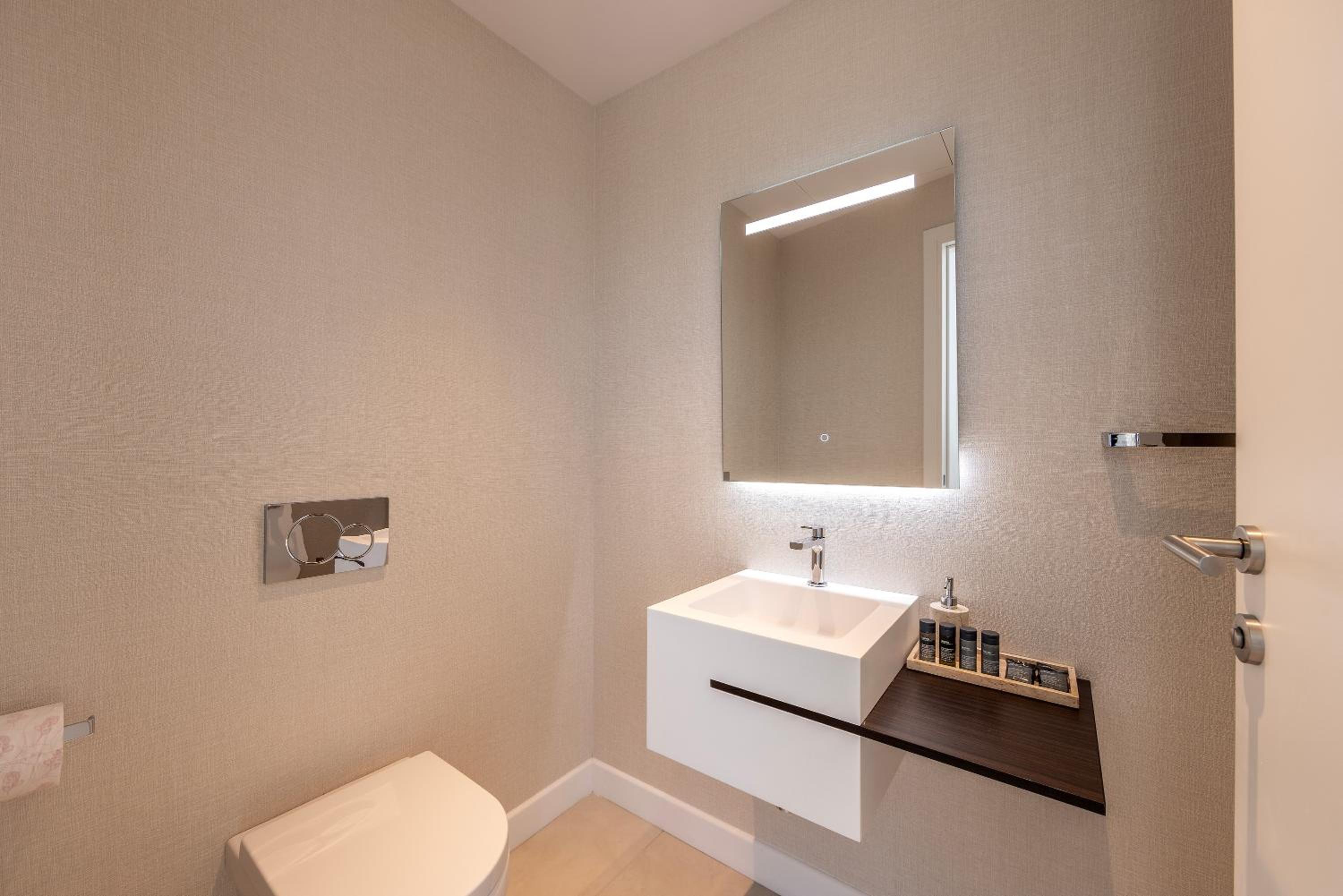 Ayia Napa Marina East Tower Suite