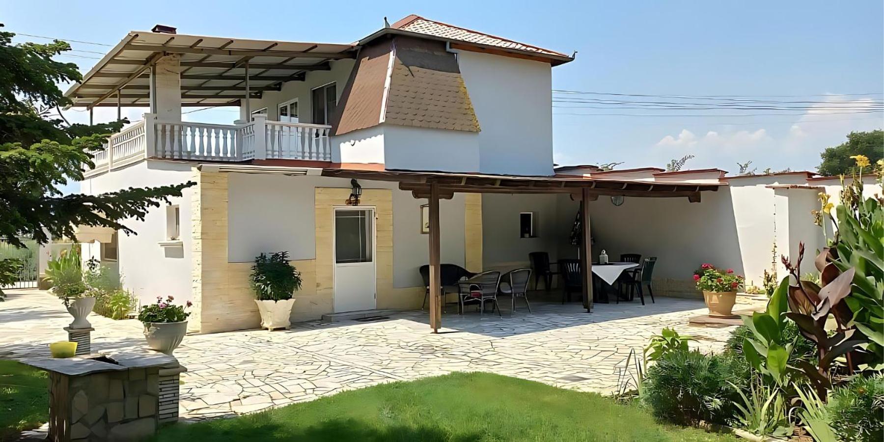 The Cottage in Paralia view 5