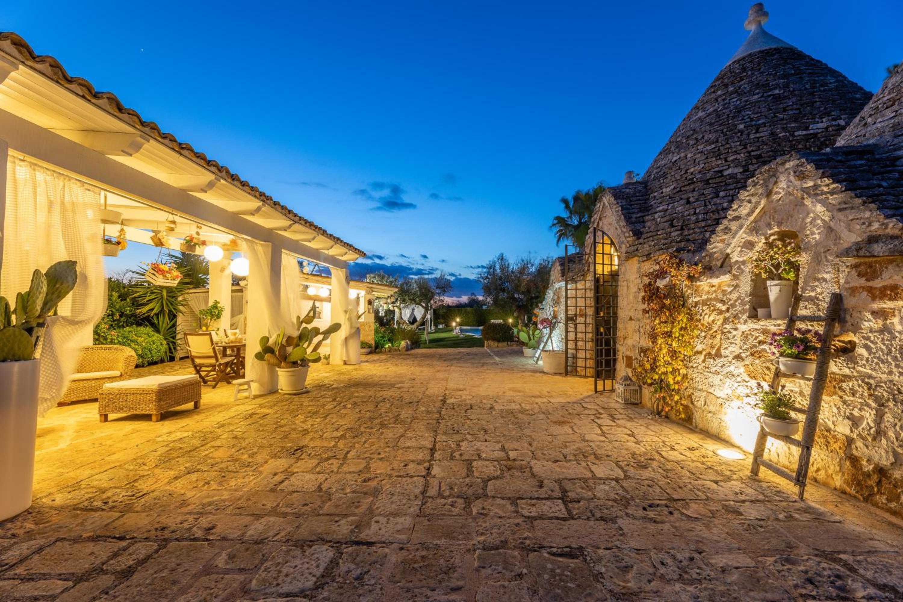 Trulli delle Grotte view 3