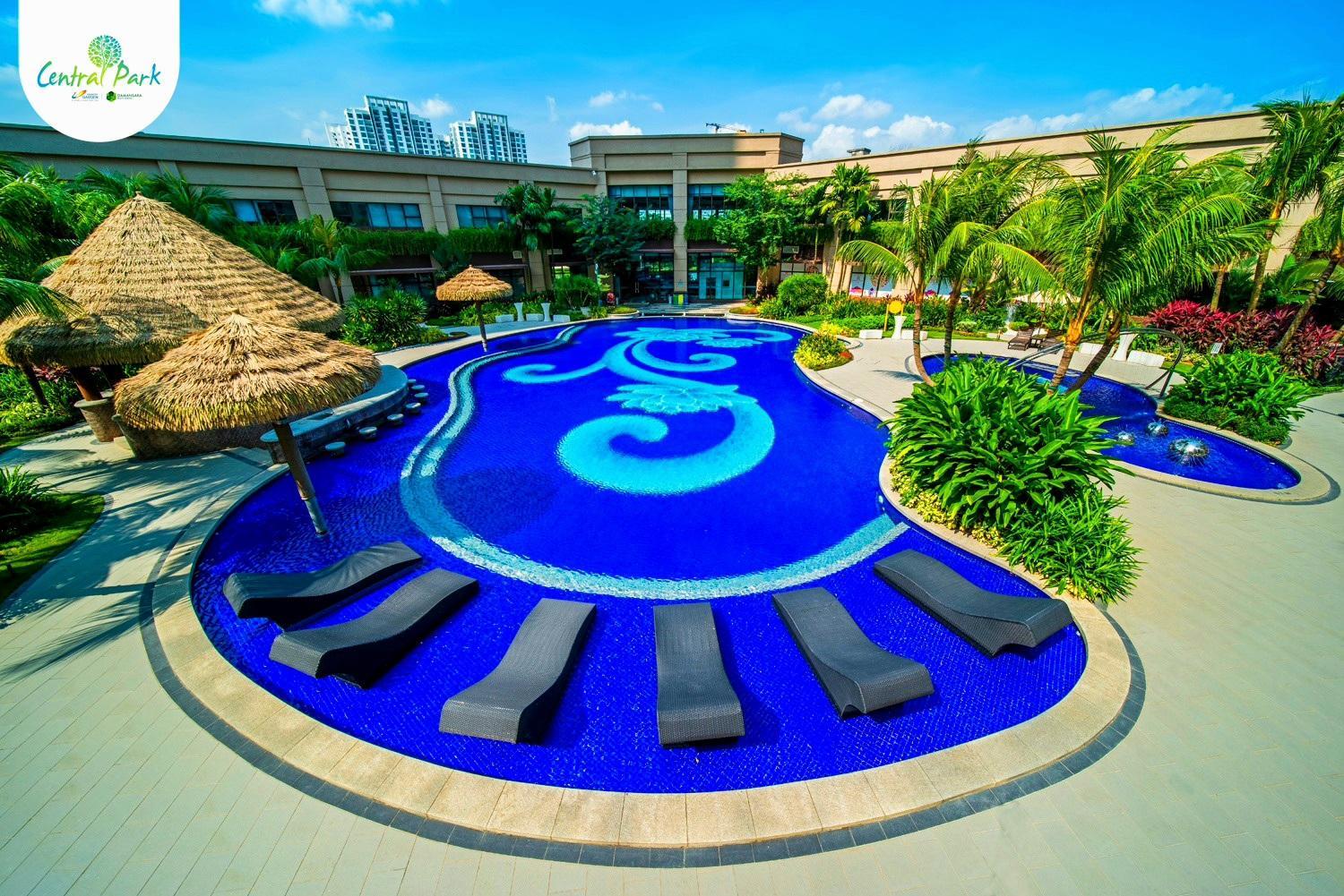 2 Rooms unit w Balcony & Spectacular view - 4 pax