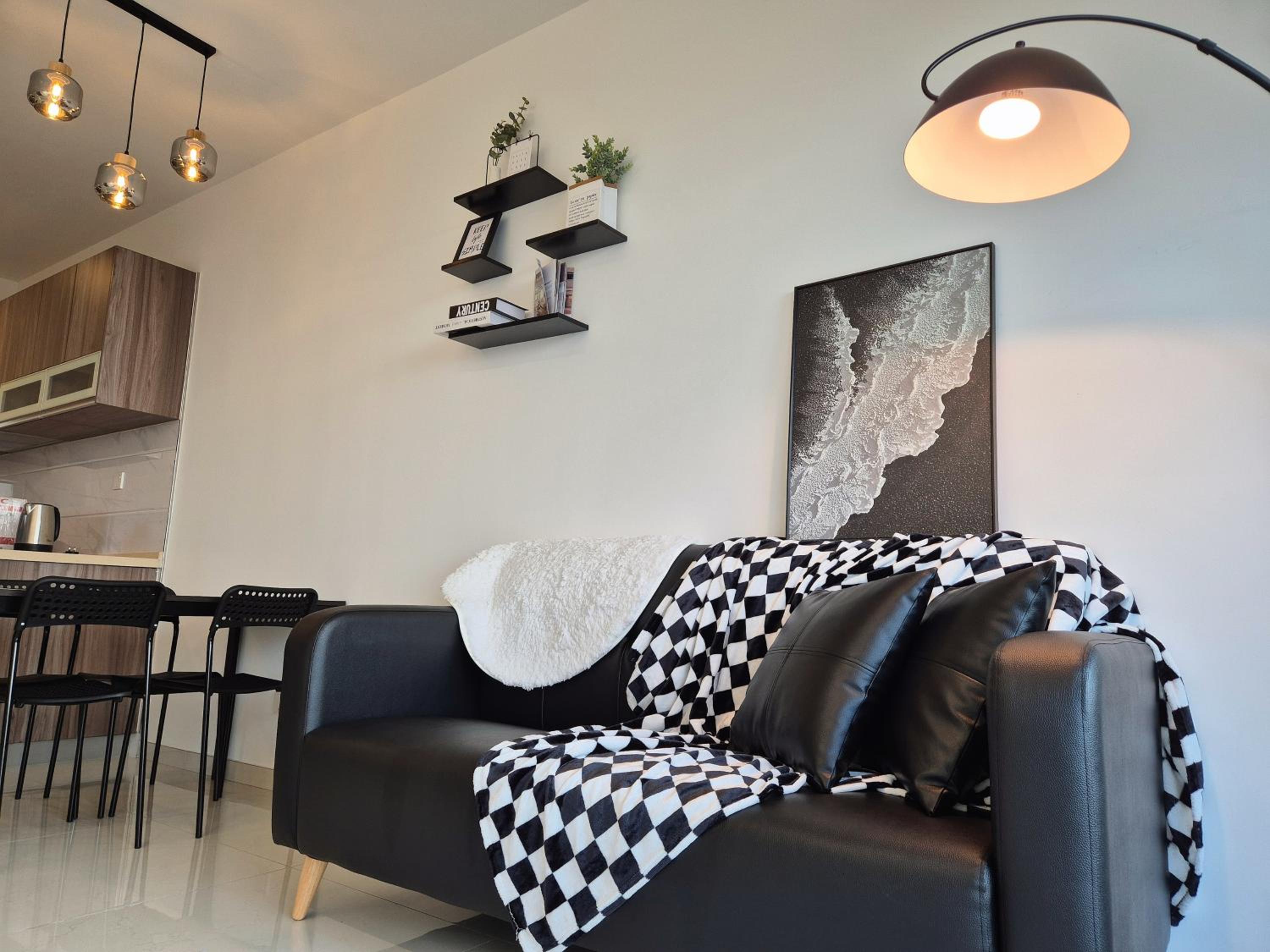 2 Rooms unit w Balcony & Spectacular view - 4 pax