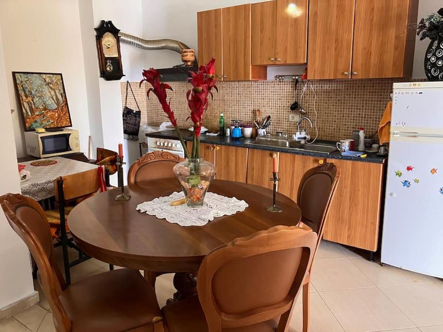 Roz Apartment