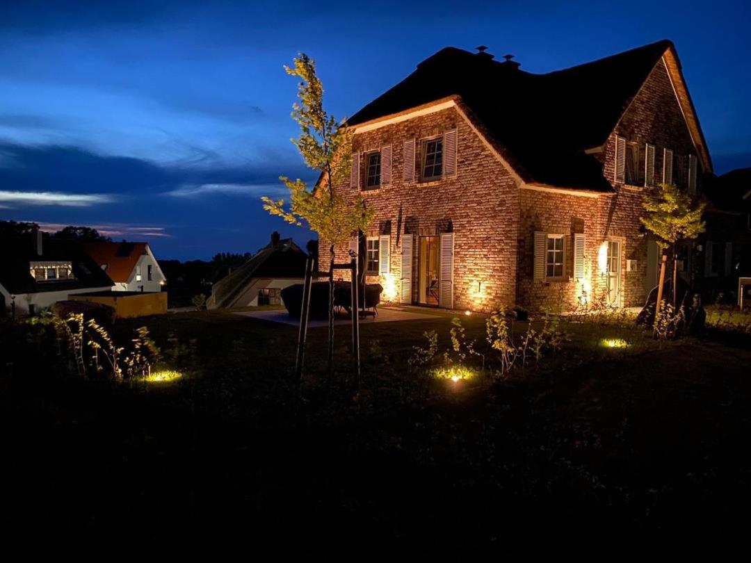 Villa Küsteneck mit Meerblick und Wellnessbereich
