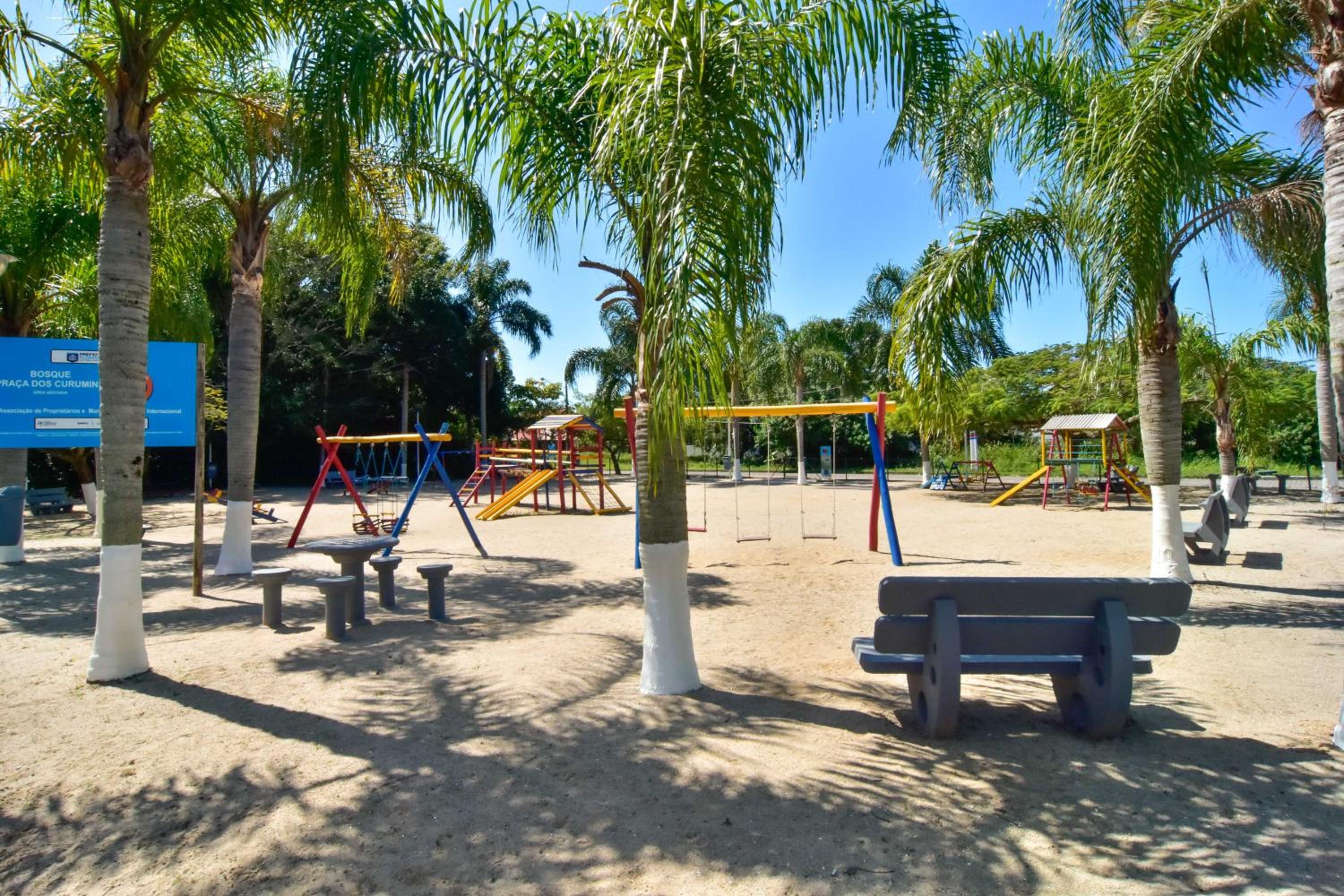 No coração de Jurerê, 1 quadra da Praia DX6004