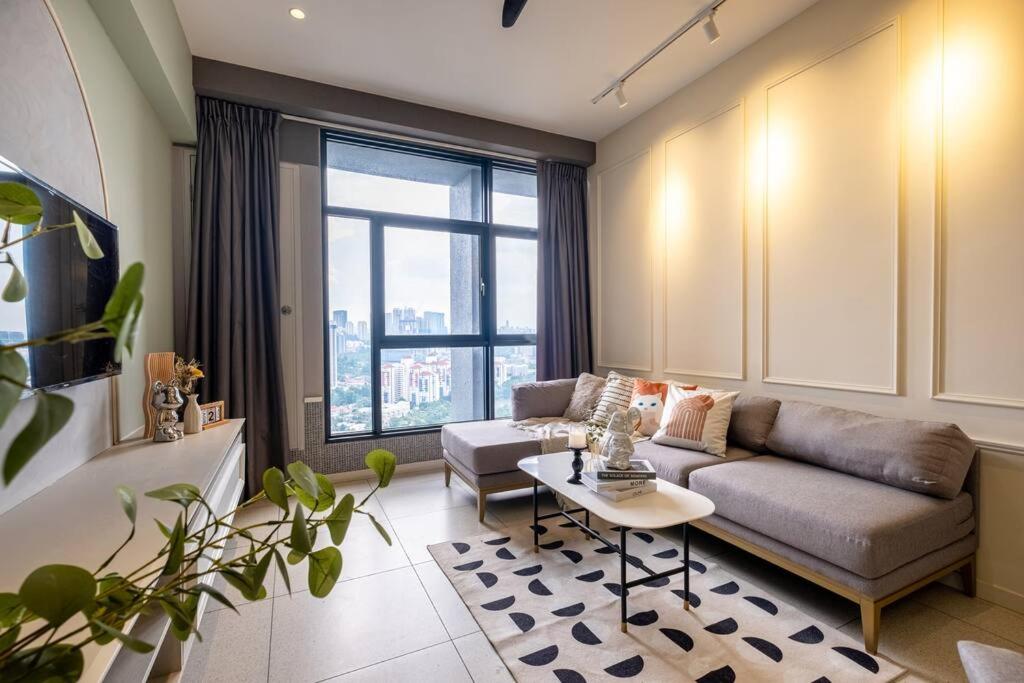 The Artist's Loft at Millerz 2BR 4Pax MidValley