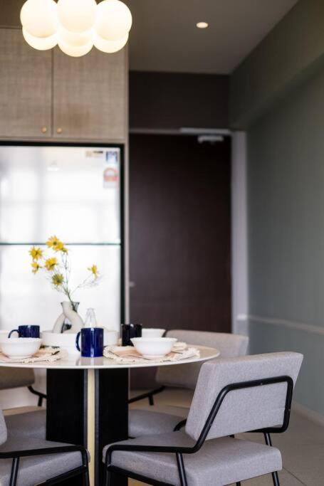 The Artist's Loft at Millerz 2BR 4Pax MidValley