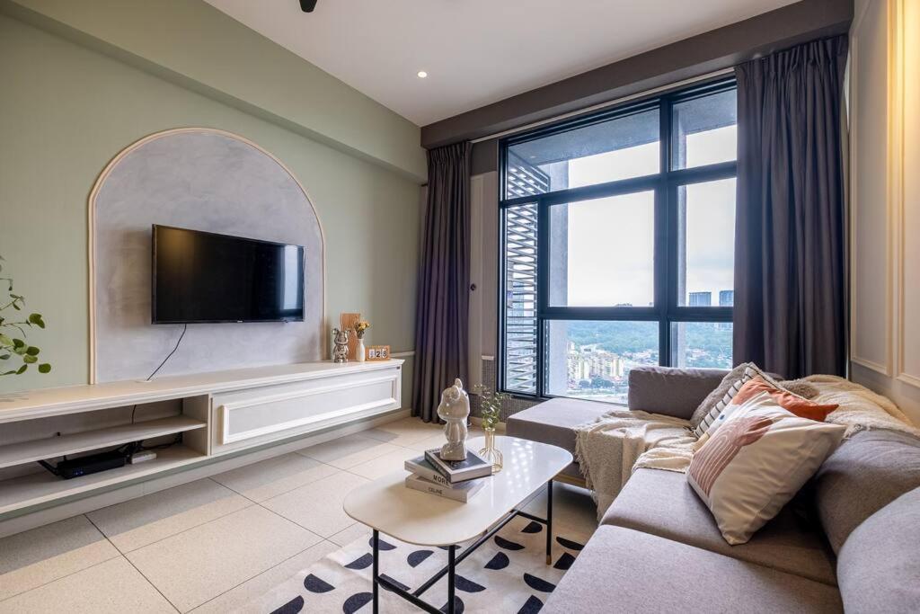 The Artist's Loft at Millerz 2BR 4Pax MidValley