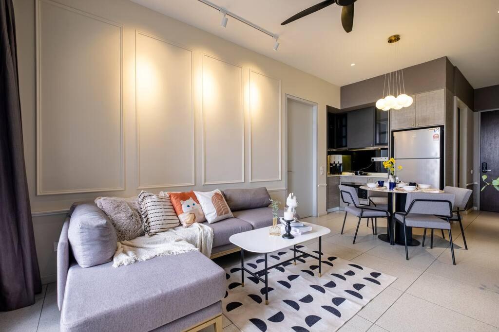The Artist's Loft at Millerz 2BR 4Pax MidValley